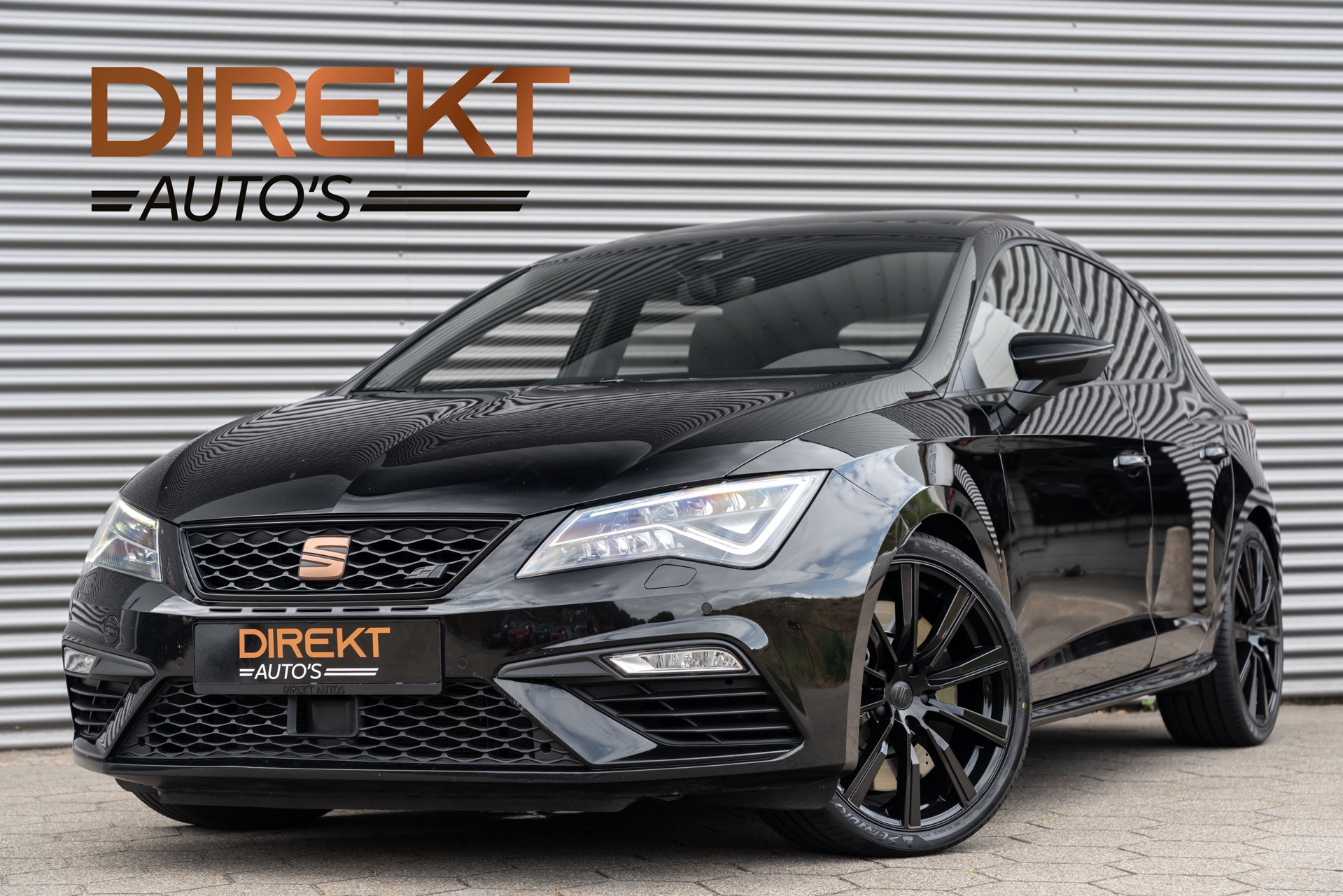 SEAT Leon 2.0 TSI CUPRA PERFORMANCE PANO BEATS BREMBO CAMERA
