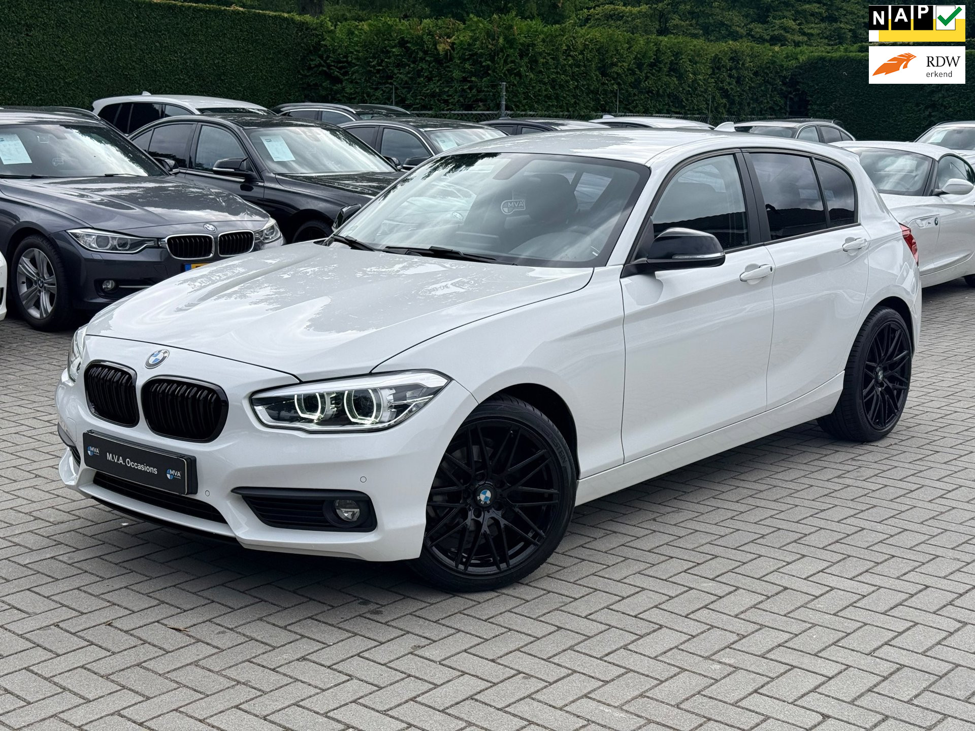 BMW 1-serie 118i Centennial High Executive Sport|Nieuwe Turbo|Leder|Led|Navigatie|18 inch M|Climate control|Cruise control..