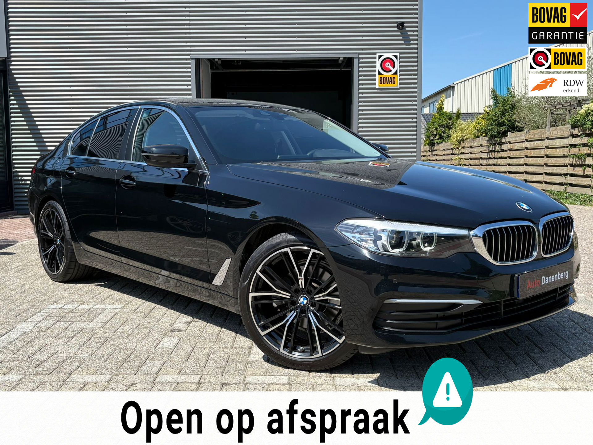 BMW 5 Serie 520i High Executive BLACK! garantie,