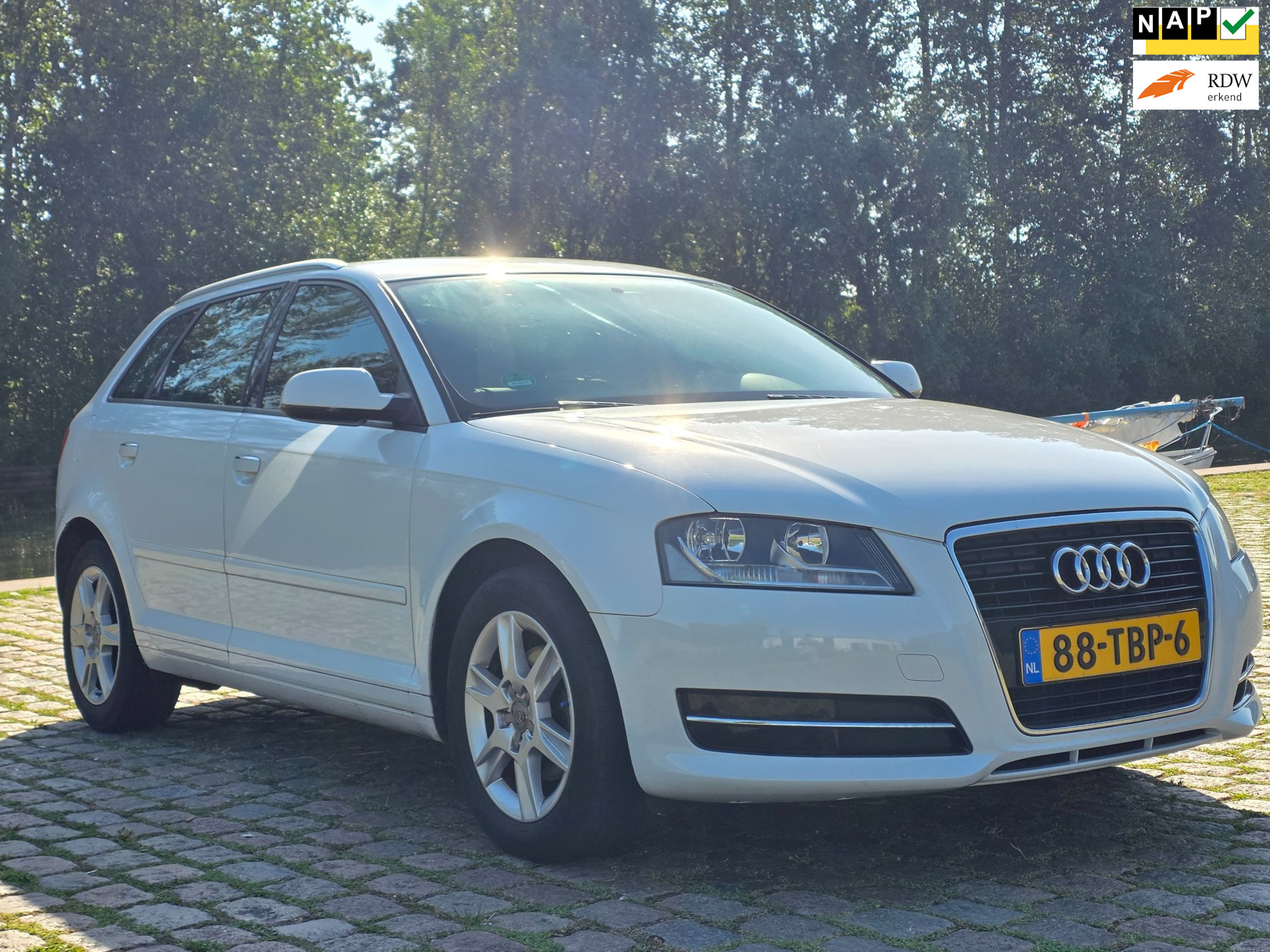 Audi A3 Sportback 1.4 TFSI Attraction Pro Line Business Zeer mooi airco cruis control leerbekeleding elektrische ramen cv op afs