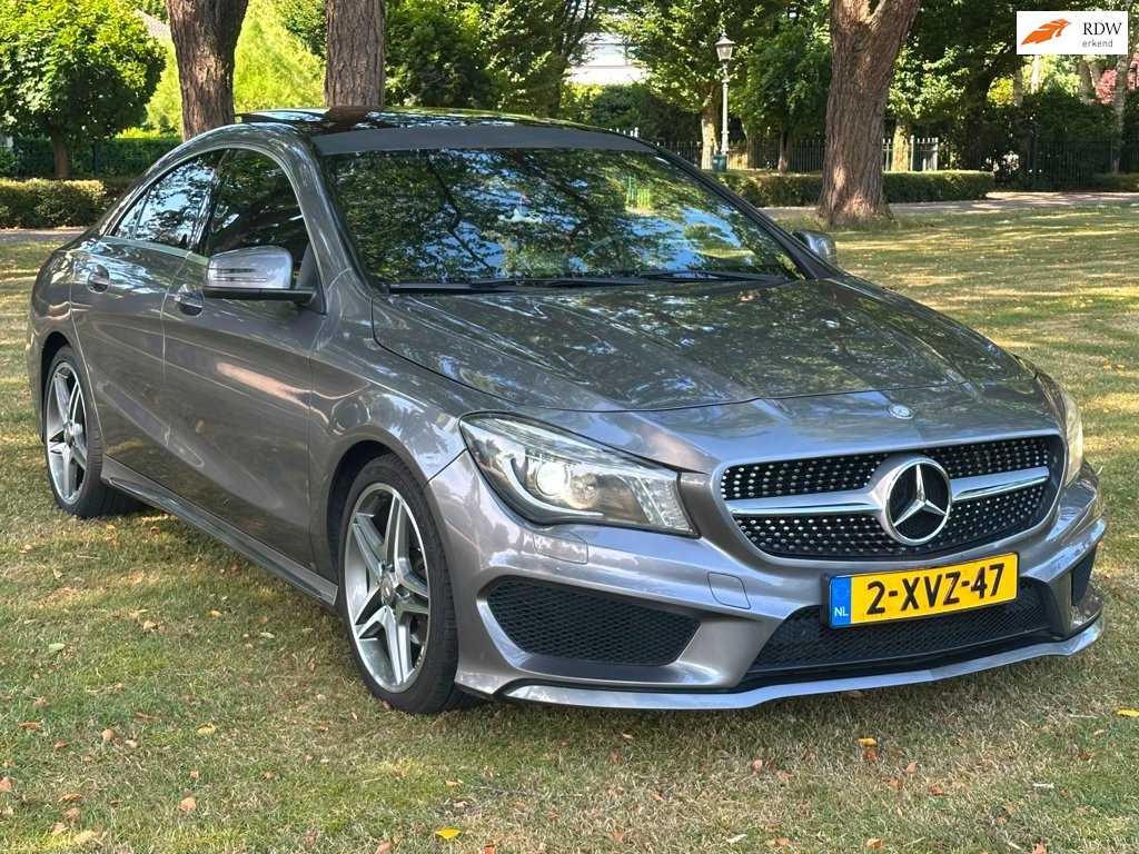 Mercedes-Benz CLA-Klasse 200 Edition 1 | Automaat | Panoramadak | Stoelverwarming