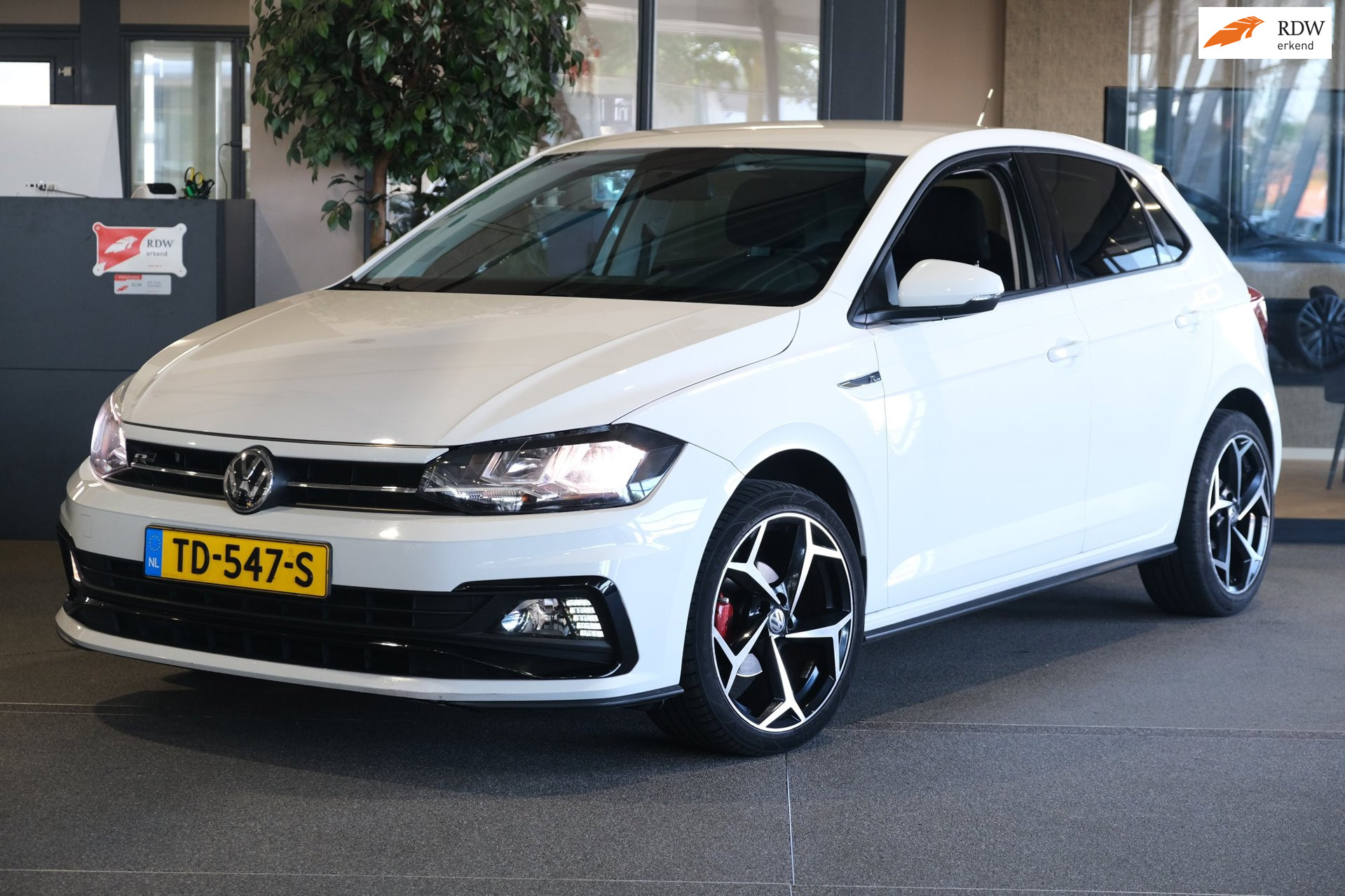 Volkswagen Polo 1.0 MPI R-Line Apple Carplay Cruise Airco MF-Stuur