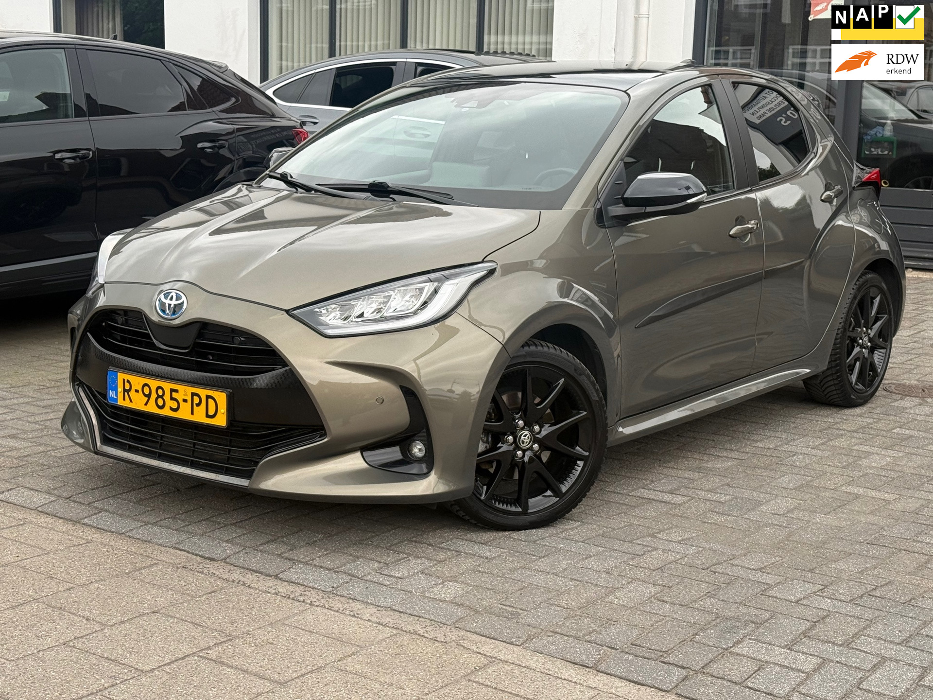 Toyota Yaris 1.5 Hybrid Executive, Apple Carplay/Android,Navigatie,Stoelverwarming,Stuurverwarming