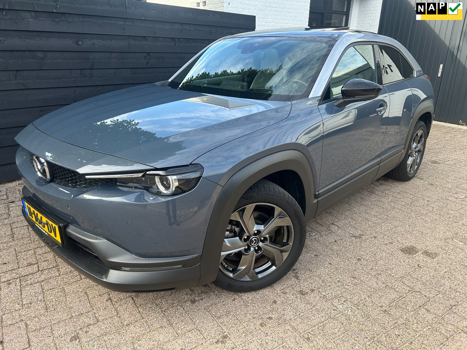 Mazda MX-30 E-SkyActiv 145 Luxury 36 kWh, Schuifdak, Alle Opties, SOH 94%, 1e Eigenaar