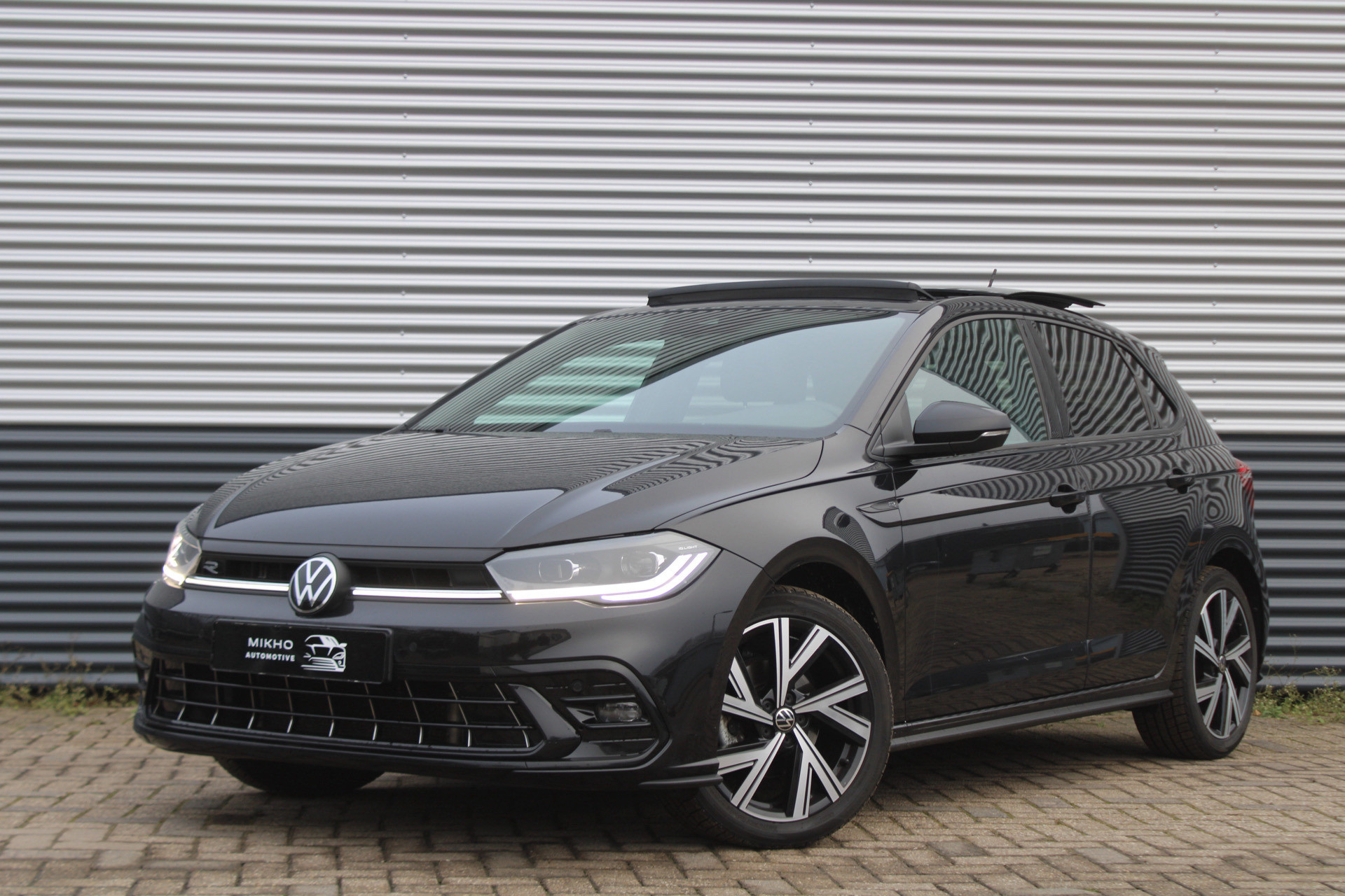 Volkswagen Polo 1.0 TSI 3x R-Line | Panoramadak | IQ Light | Camera | Stoelverwarming | Adaptive Cruise | Lane assist |