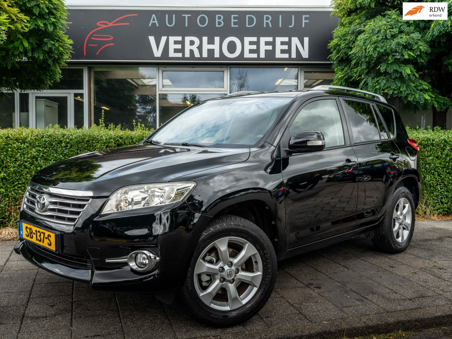 Toyota RAV4 2.0 VVTi Dynamic | AUTOMAAT | TREKHAAK | CRUISE / CLIMATE | DEALER ONDERHOUDEN | MULTI STUUR | SPRAAKBEDIENING |