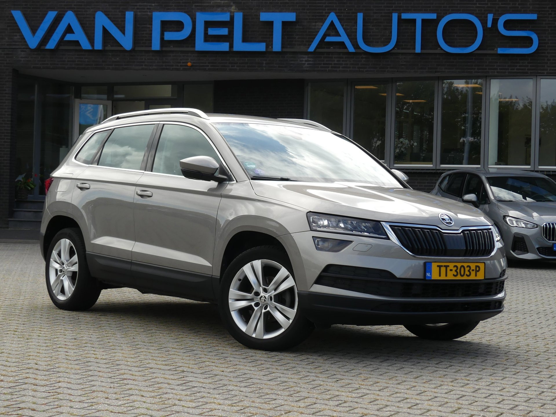 Škoda Karoq 1.5 TSI DSG ACT Style Business / Canton / Carplay