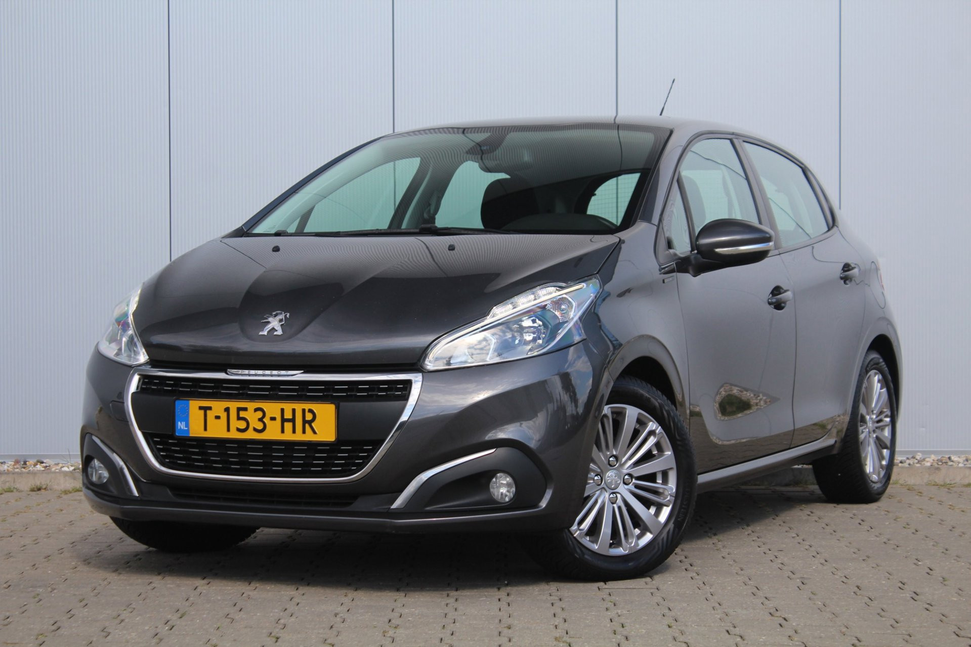Peugeot 208 1.2 PureTech Allure | Carplay | Navigatie | Airco | Cruise control | PDC | APK |