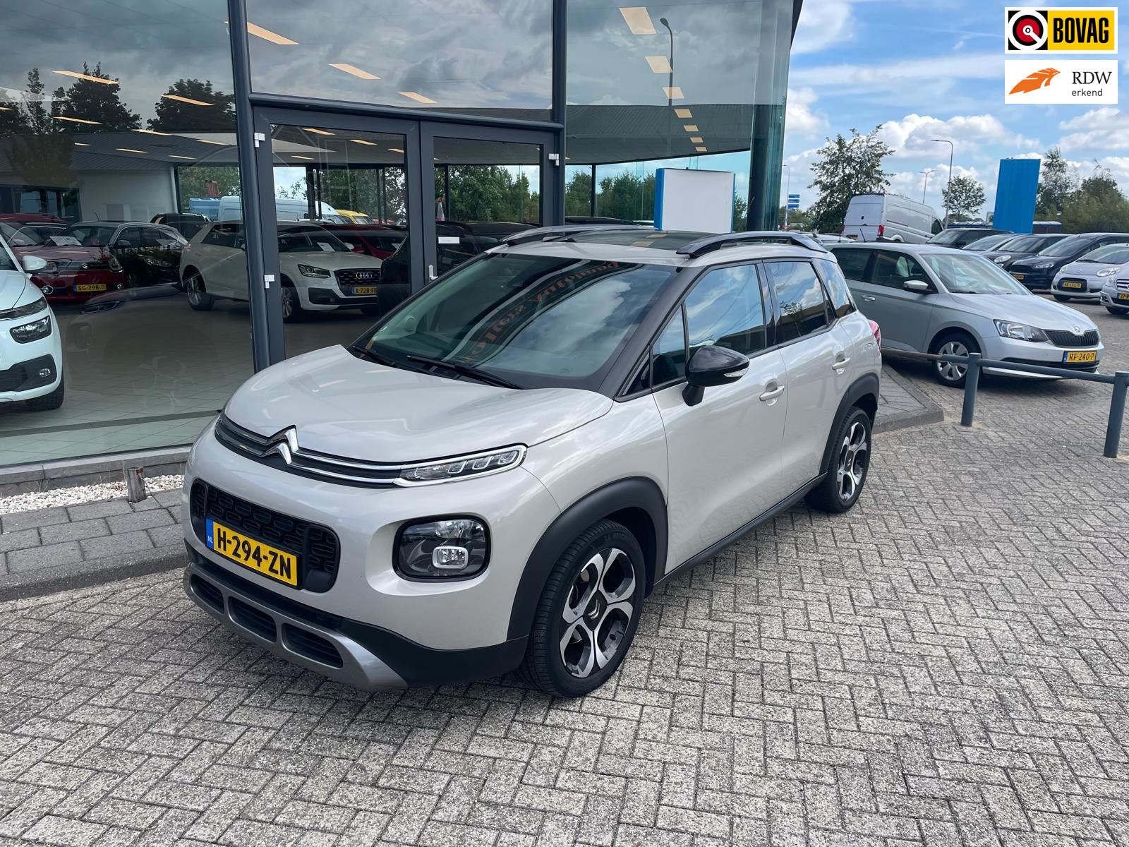 Citroën C3 Aircross 1.2 PureTech S&S Shine 1e eigenaar helemaal dealer onderhouden