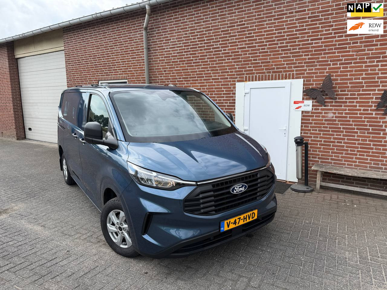 Ford Transit Custom 280 2.0 TDCI L2H1 Trend 3 persoons , Apple carplay, Camera,