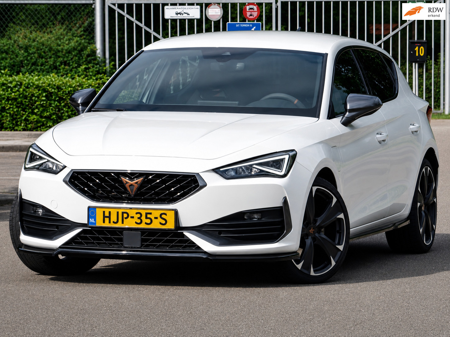 CUPRA Leon 1.4 e-Hybrid VZ MAXTON/SPORTSTOELEN/CARPLAY/SFEER