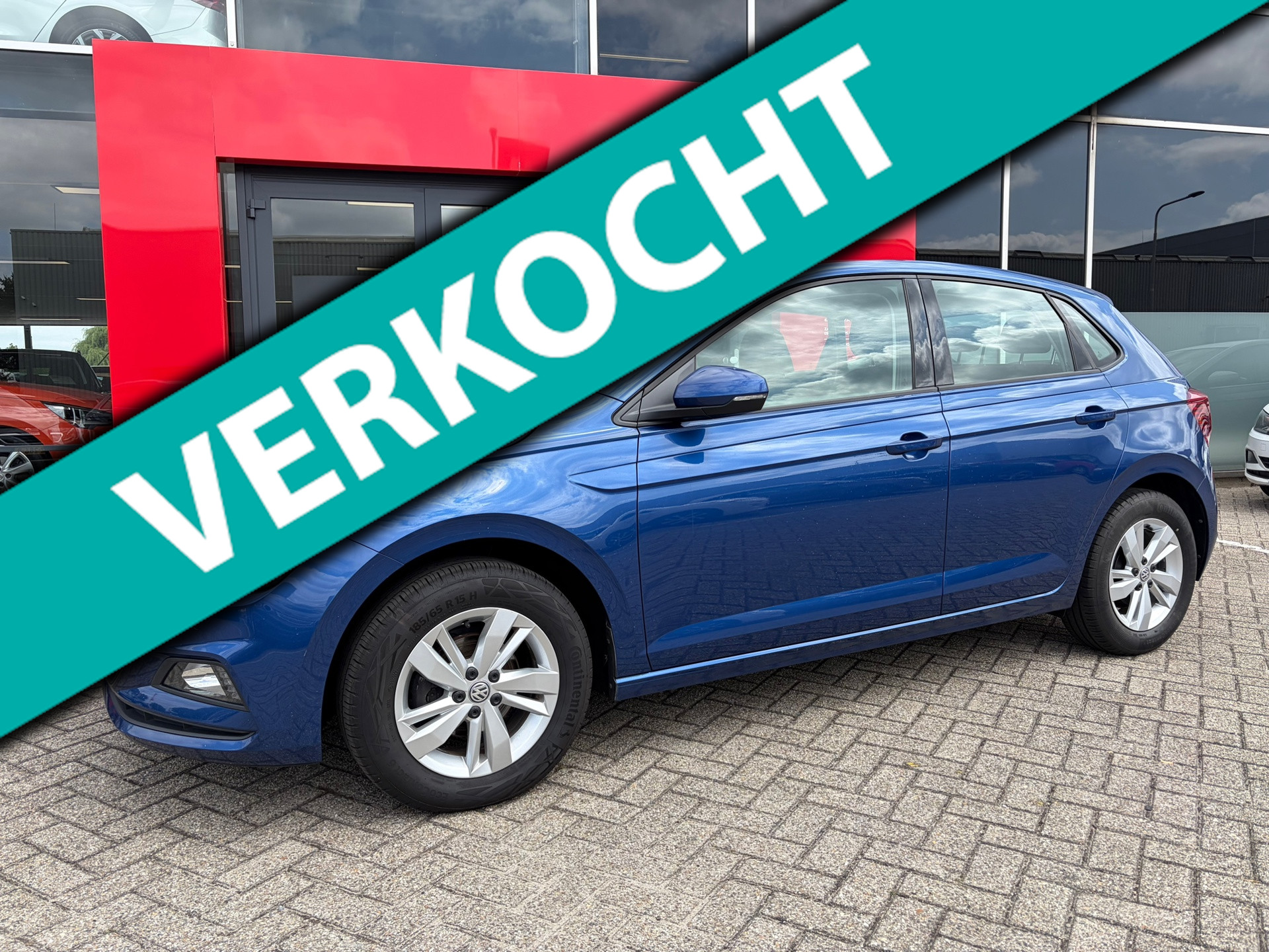 Volkswagen Polo 1.0 TSI Comfortline Business / carplay