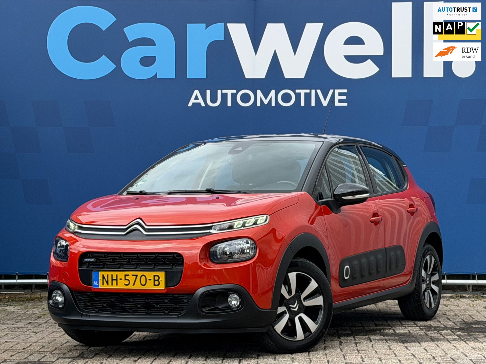 Citroën C3 1.2 PureTech Shine|2e Eigenaar|Navi|Camera|Carplay|Climate|Cruise|PDC|DealerOnderhouden|Apk tot 26-01-2027|