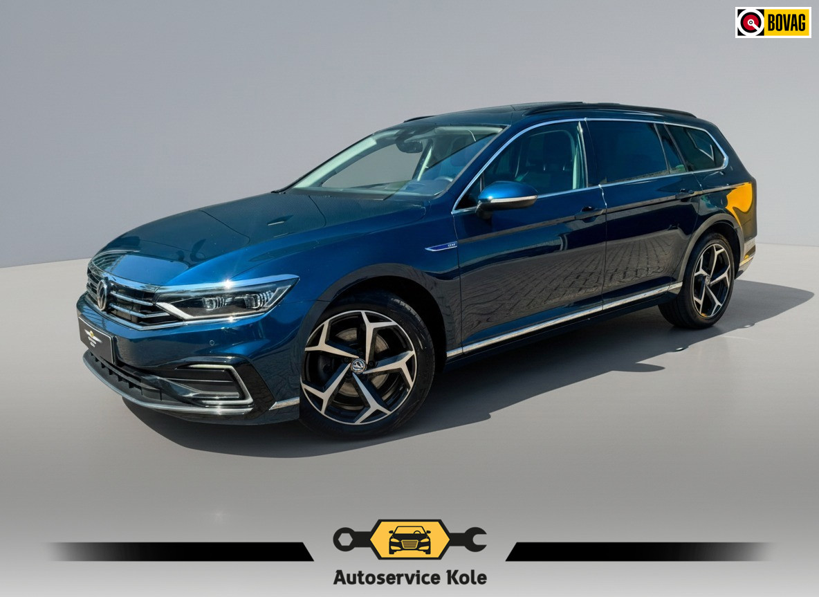 Volkswagen Passat Variant 1.4 TSI PHEV * AUTOMAAT * Panoramadak * Dealer onderhouden *