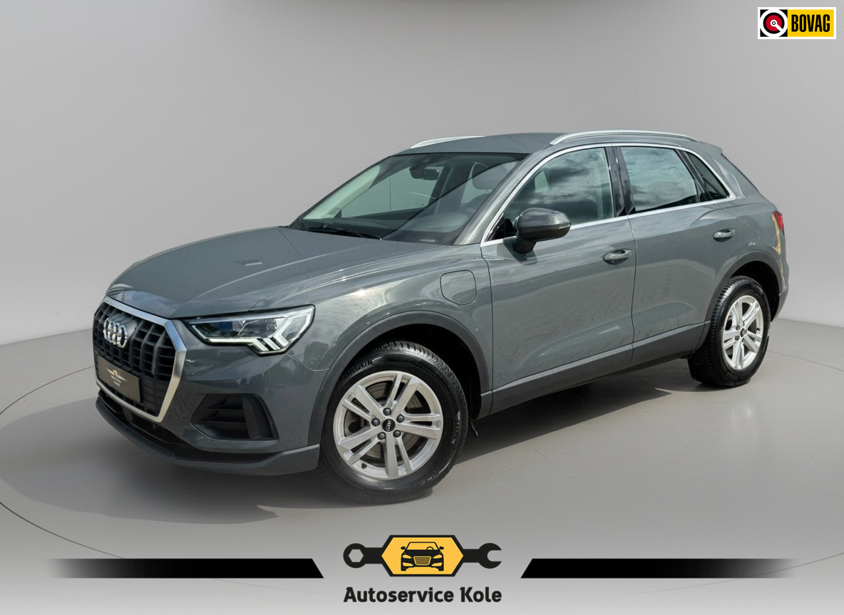 Audi Q3 45 TFSI* AUTOMAAT* Parkeercamera* Xenon/led * Navigatiesysteem *
