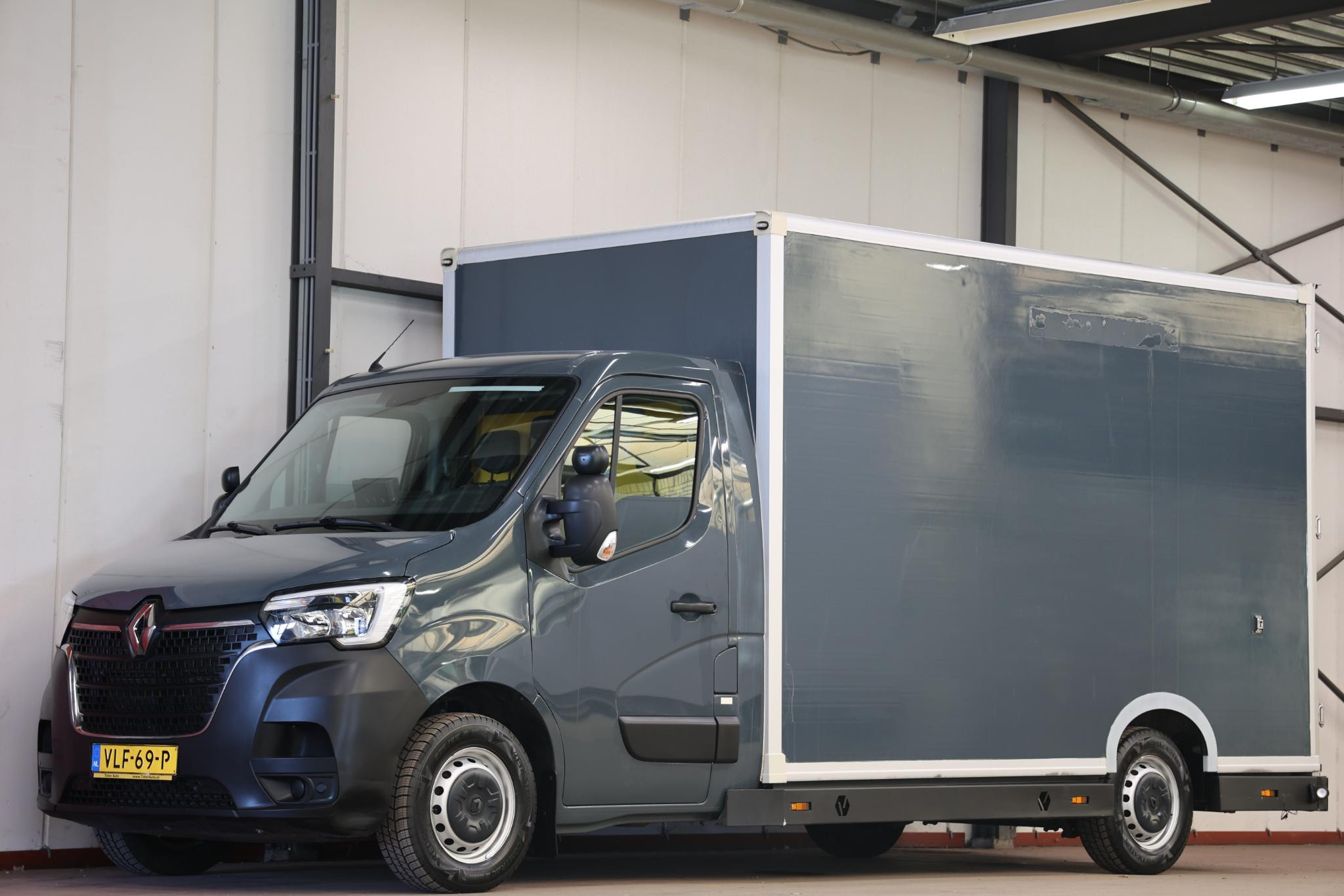 Renault Master 2.3 dCi 150 BAKWAGEN LOWLINER AUTOMAAT