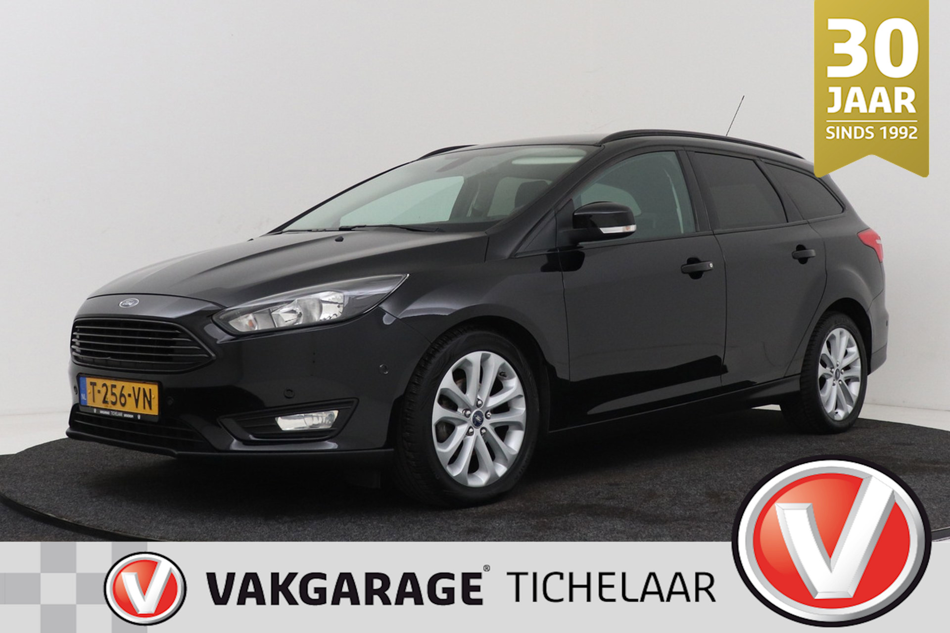 Ford FOCUS Wagon 1.0 Titanium | Inruilkoopje! | Parkeersensoren | Navigatie | All-season | Stoelverwarming | Cruise Control |