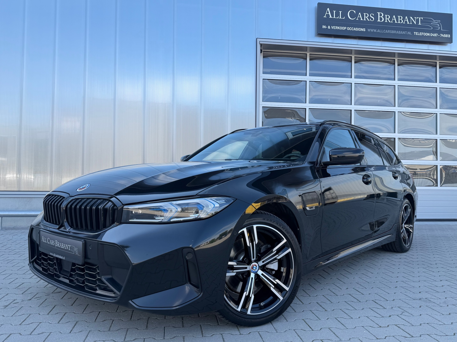 BMW 3 Serie Touring 330e / facelift/ m pakket/ head up / panoramdak / led