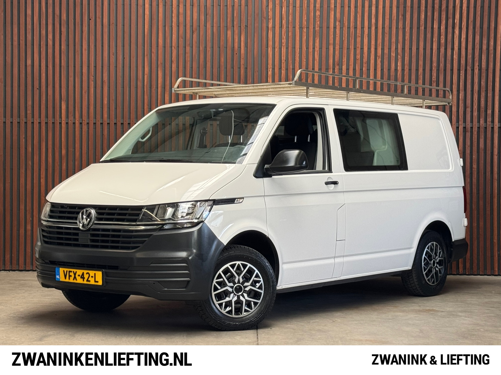 Volkswagen Transporter 2.0 TDI L1H1 Dubbele Cabine Airco-BT Radio-Imperiaal-Trekhaak-NL Auto-NAP