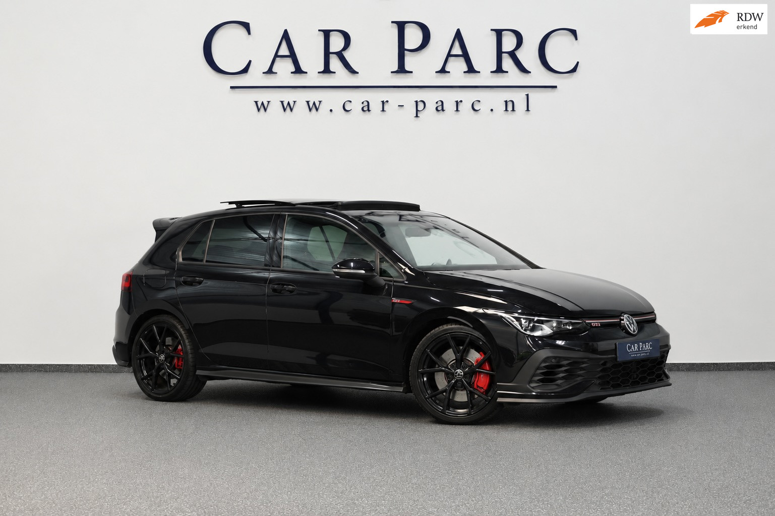 Volkswagen Golf 2.0 TSI GTI Clubsport 300+PK BTW/IQ/VIRTUAL/SFEER/PANO/LEER+VERKOELING+MEMORY/19″ LMV/CAM/LINE/ACC/12 MND GARANTIE