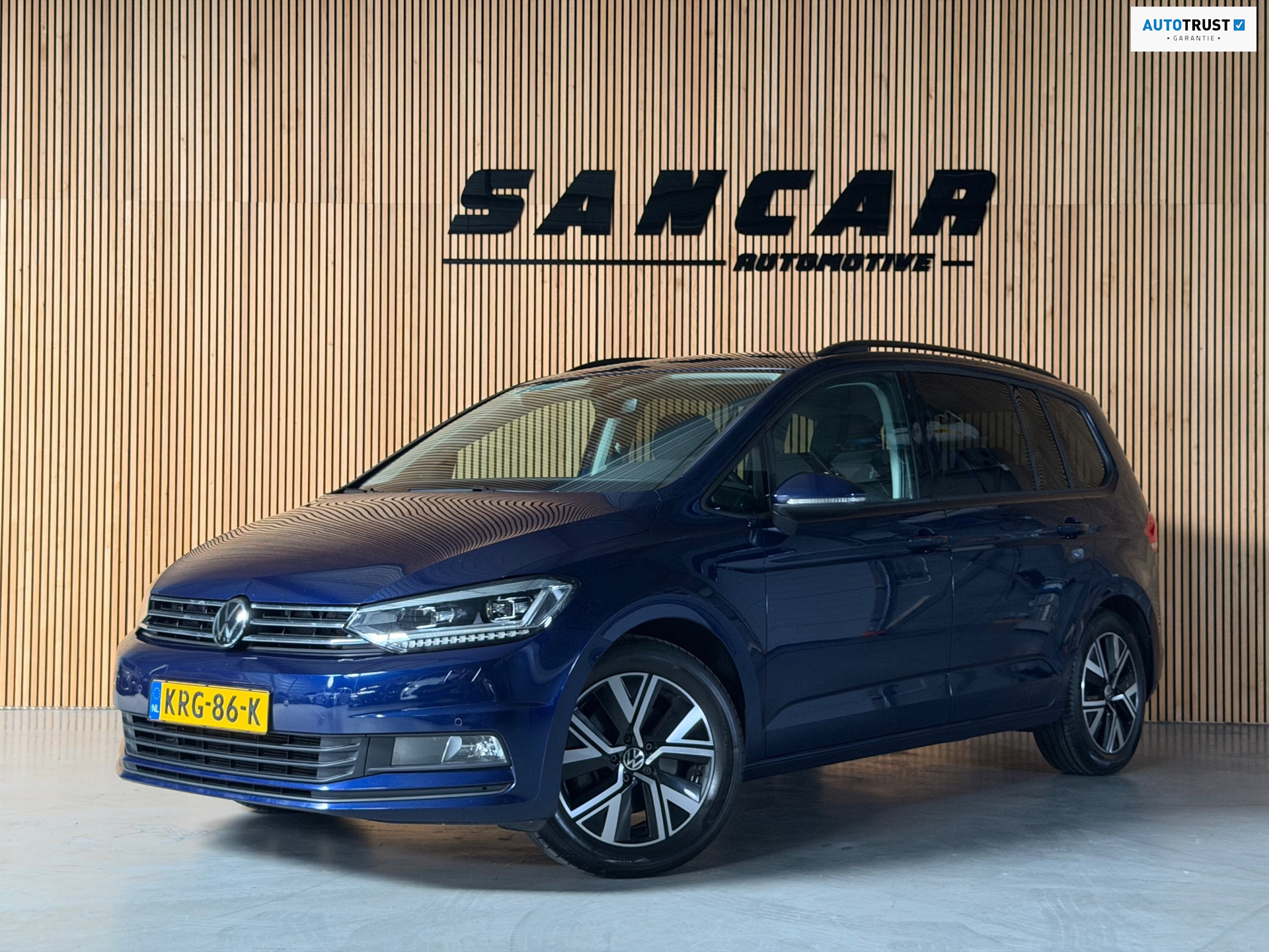 Volkswagen Touran 1.5 TSI 7P Automaat Comfortline TREKHAAK|ACC STOP &GO|DYNA AUDIO|CAMERA|FULL LED KOPLAMPEN|ALARM|17 INCH