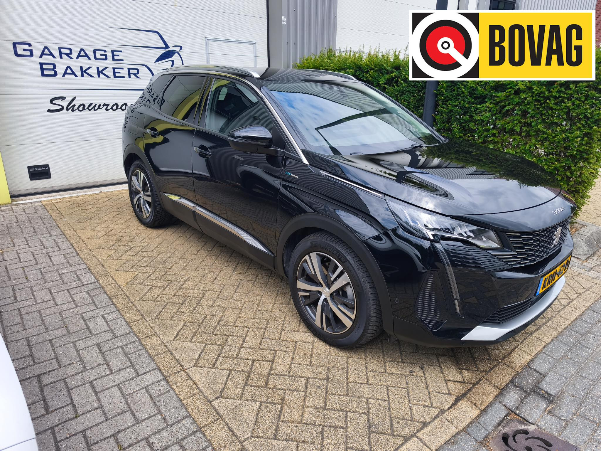 Peugeot 3008 1.6 HYbrid 225 Allure