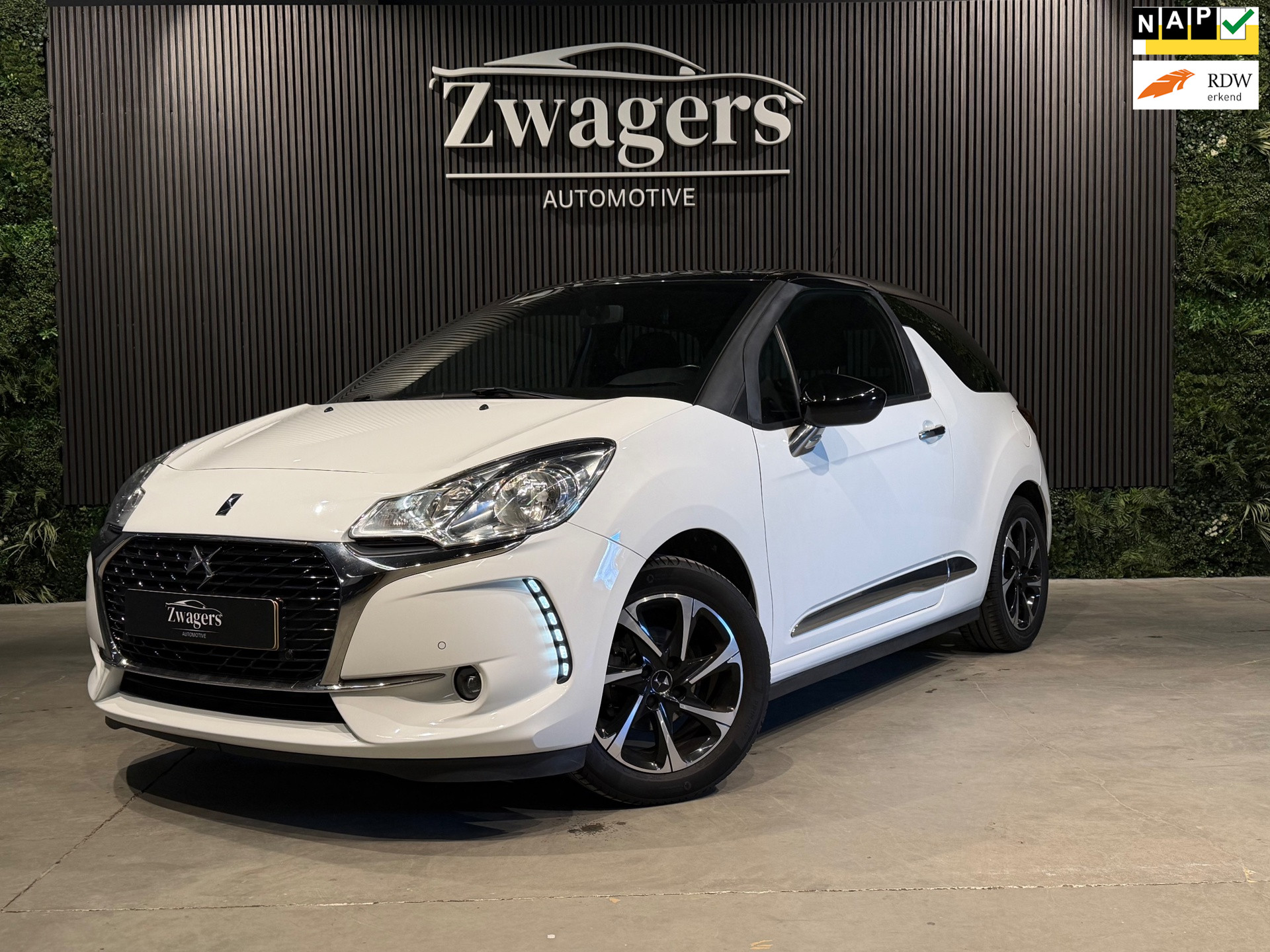 Citroën DS3 1.2 PureTech Connected Chic | Carplay |Navi | Airco