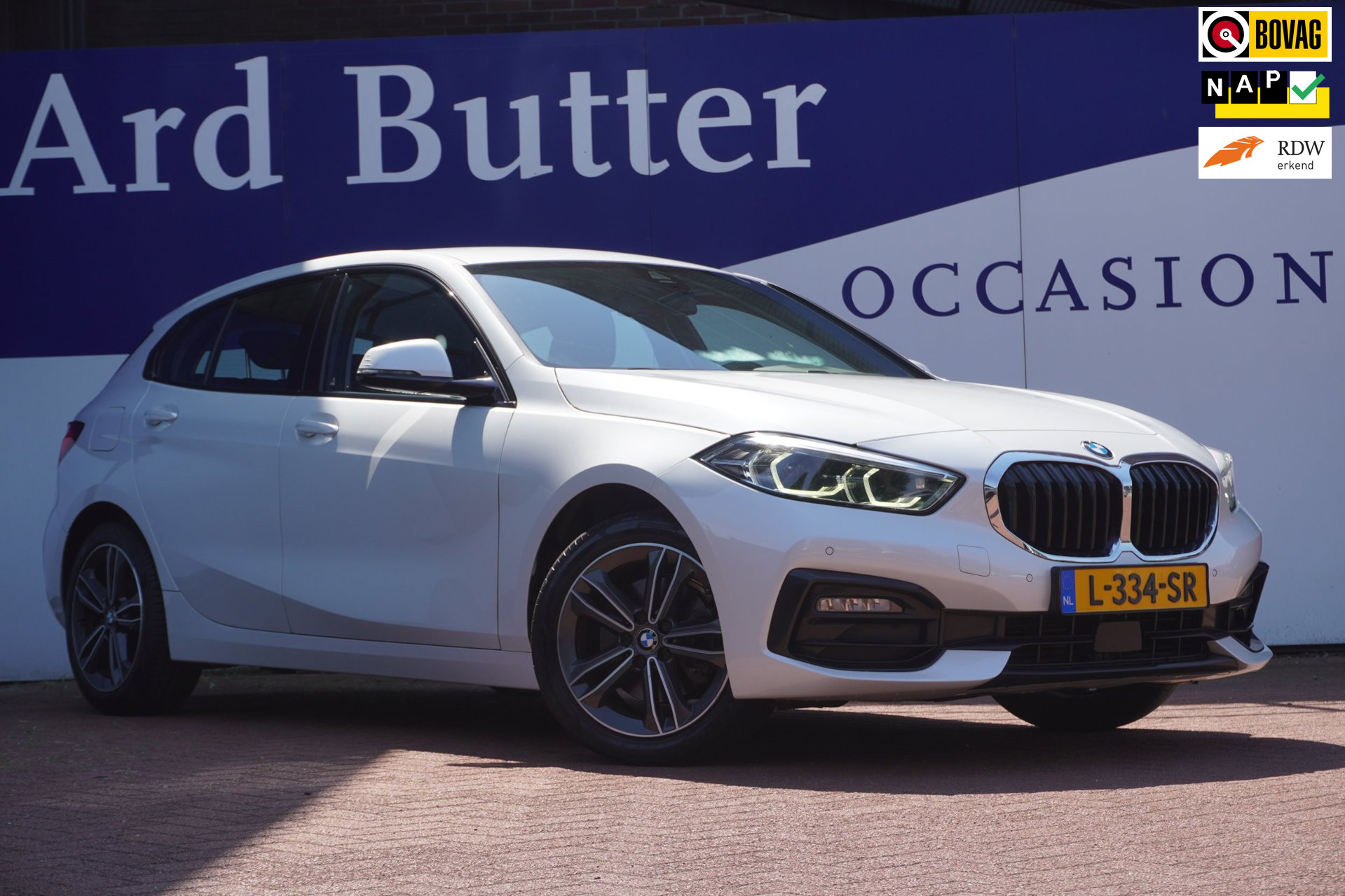 BMW 1-serie 118i Business Edition+Sportline+Led+leder+stoel-verw+Full-navigatie+Parel-White = NL=NIEUWSTAAT !!!