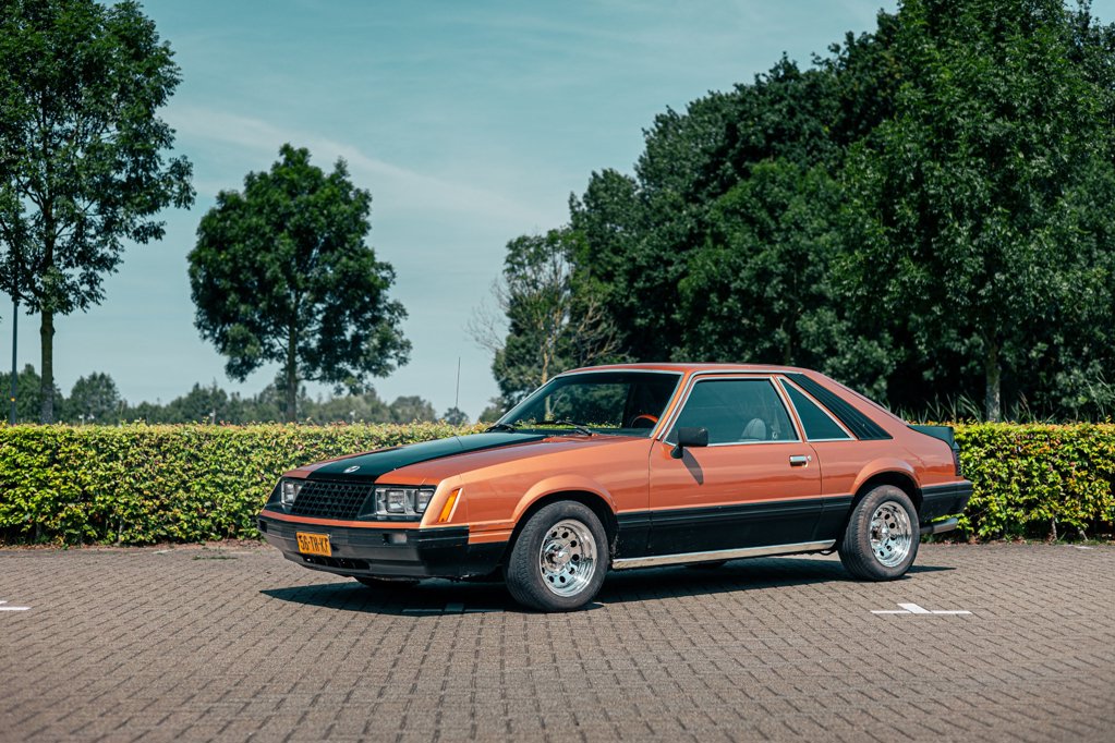 Ford Mustang Foxbody | Windsor 302 | Holley carb | Edelbrock | Gesmede zuigers