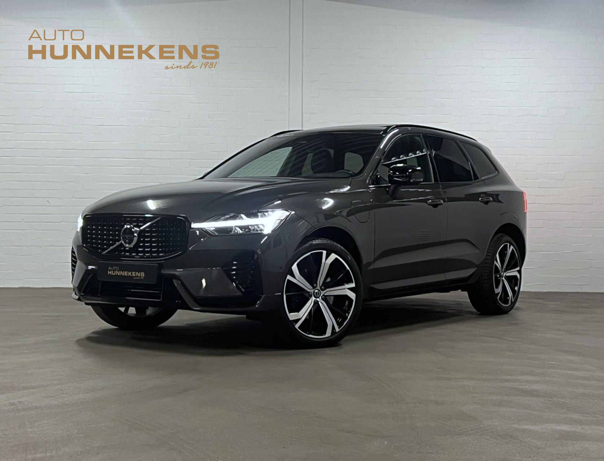 Volvo XC60 2.0 T8 Plug-in hybrid AWD Plus Dark
