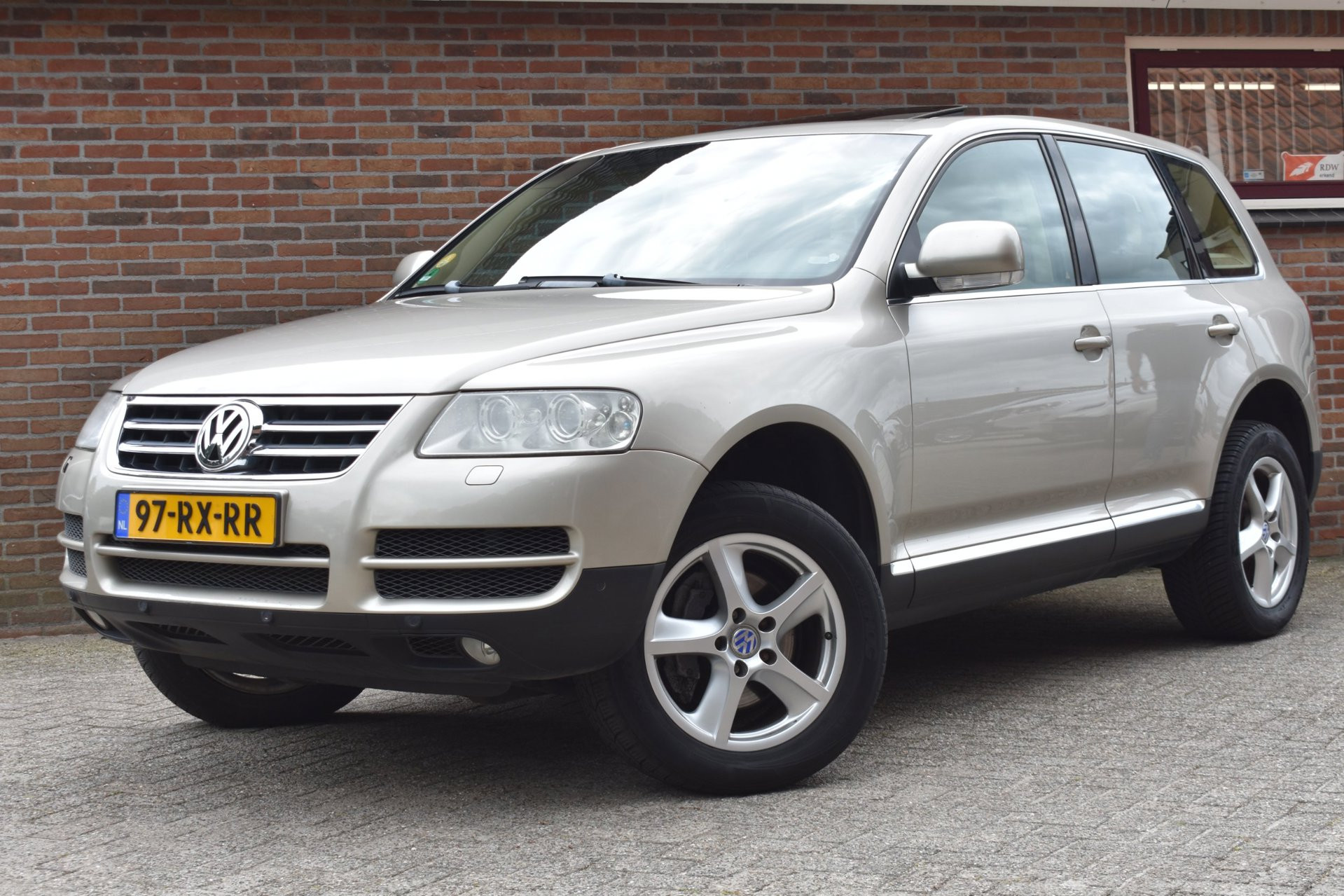 Volkswagen Touareg 3.2 V6 ’04 Leder Zo Mee