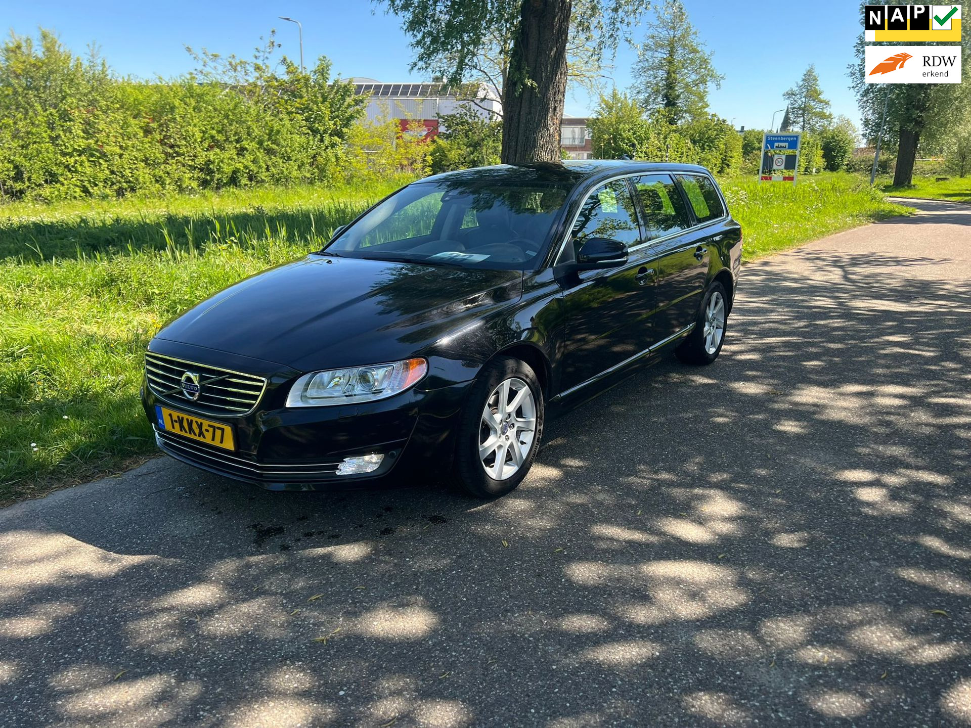 Volvo V70 1.6 T4 Nordic+ Navi Lederbekleding Cuise Automaat Clima Stoelverwarming Pdc Voor En Achter Trekhaak