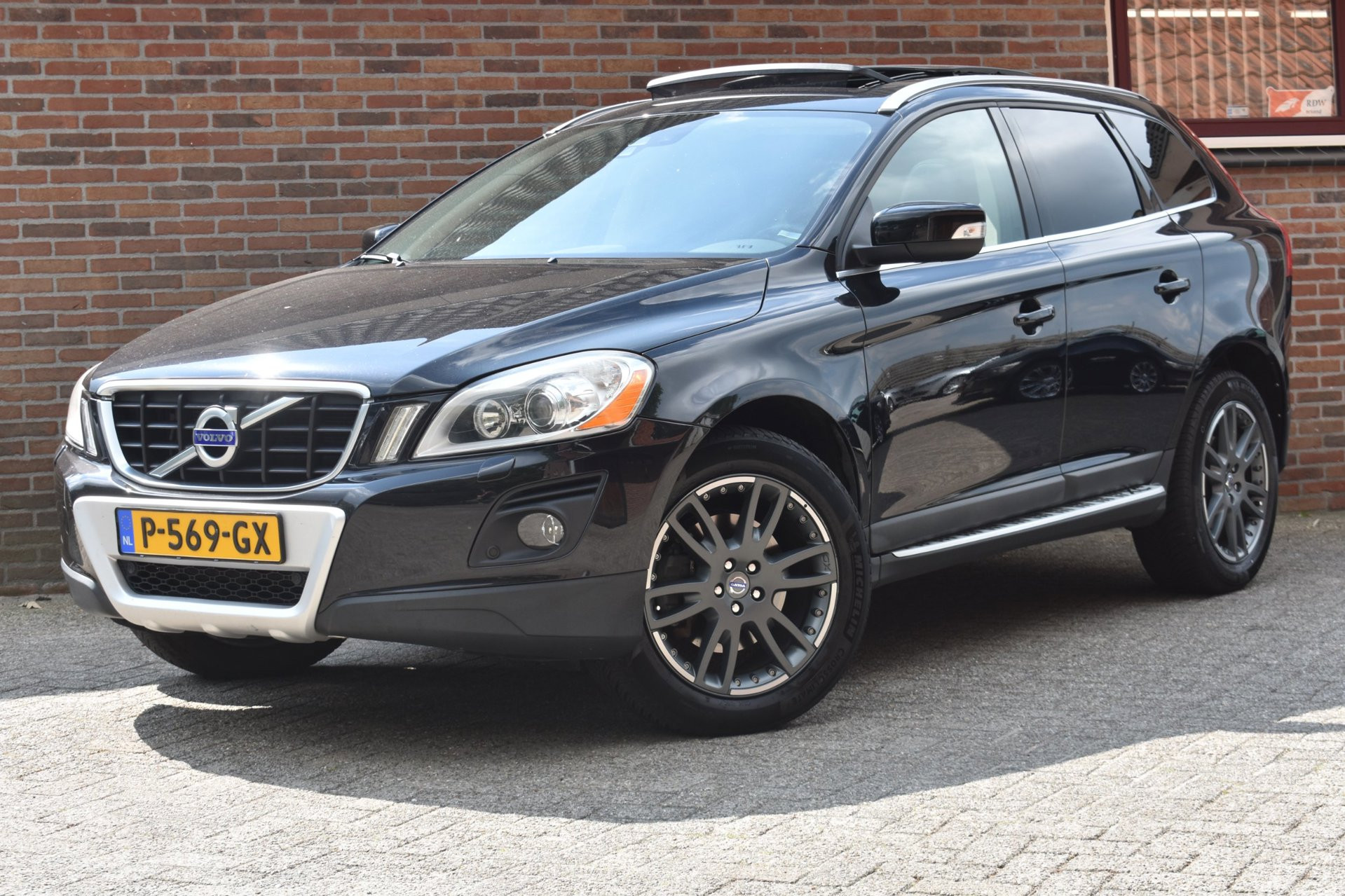 Volvo XC60 3.0 T6 AWD Momentum ’09 Pano Leder Navi Clima Cruise