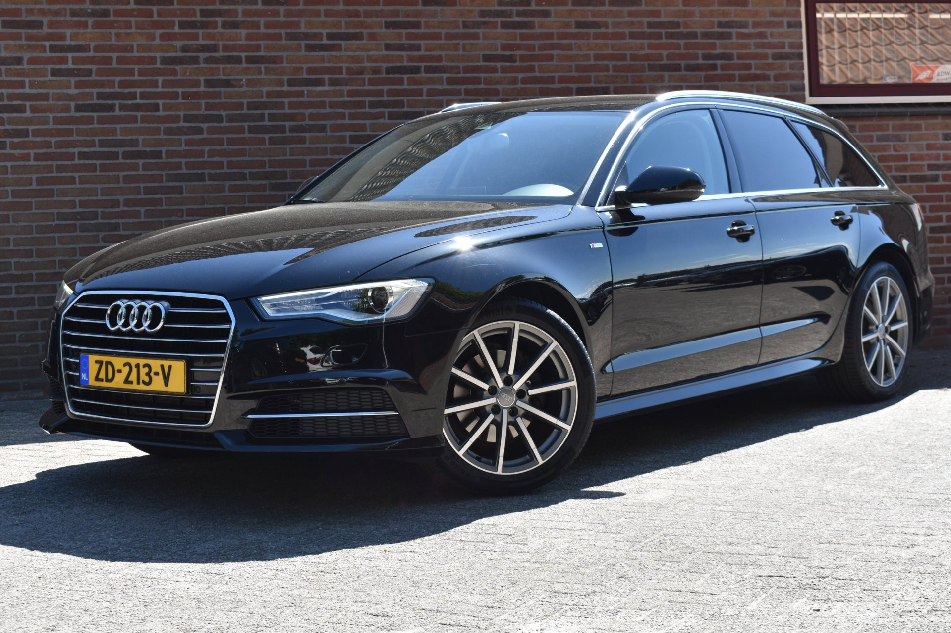 Audi A6 Avant 1.8 TFSI ultra Premium Edition ’15 Xenon Leder Clima Navi Cruise Inruil mogelijk