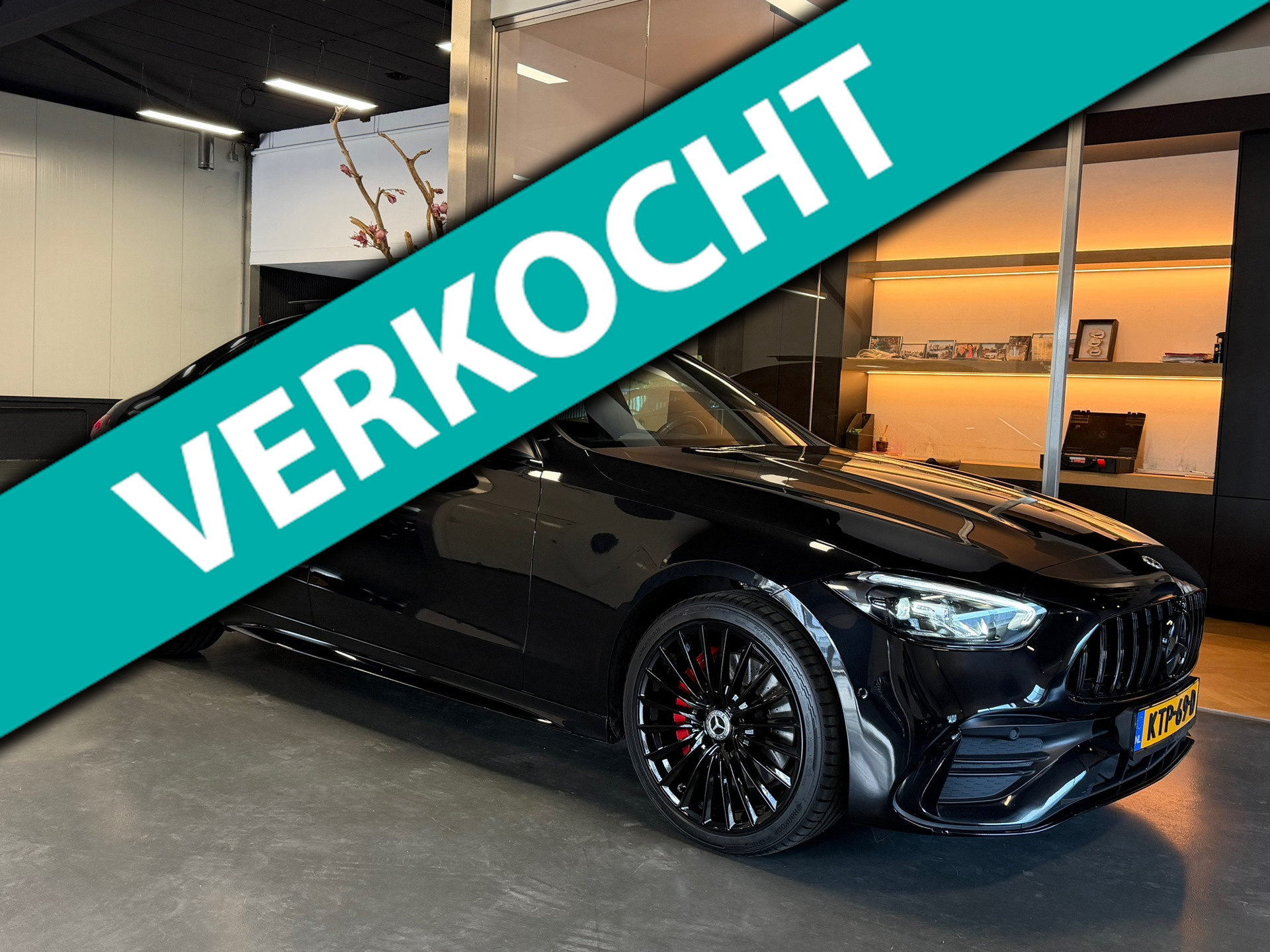 Mercedes-Benz C-Klasse 300 e AMG Night Pano Memory Headup 360Cam.