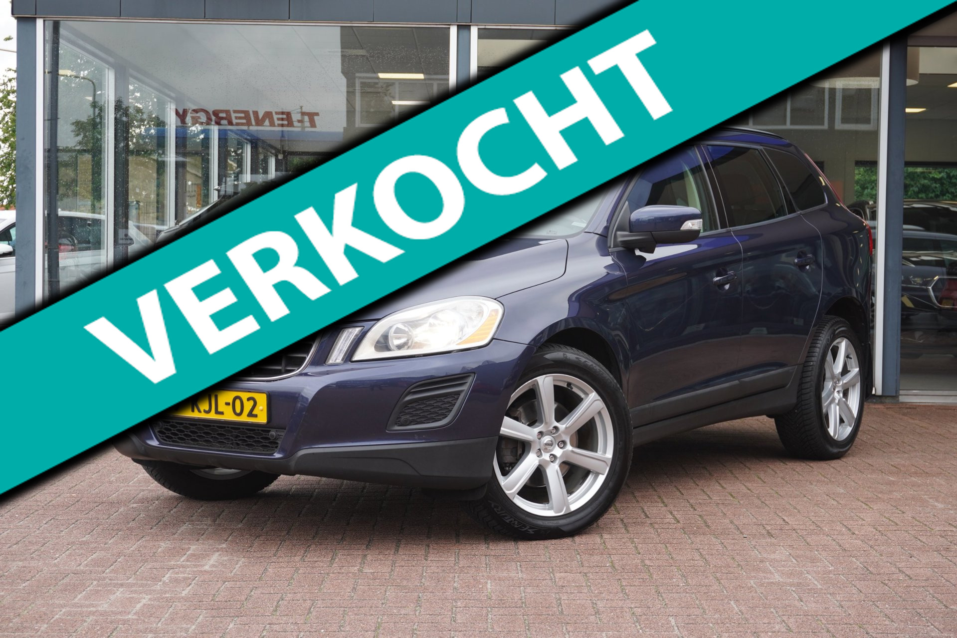 Volvo XC60 2.0 D4 Kinetic Automaat | Airco | Navigatie | Trekhaak | Vol opties | LM velgen | Inruil mogelijk