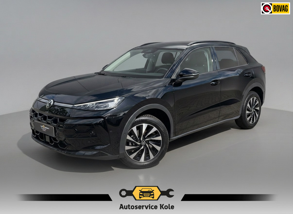 Volkswagen T-Roc 1.5 eTsi * Nieuw model * Hoogglans R-Line Look * 10.000KM! * Parkeercamera * Navigatie *