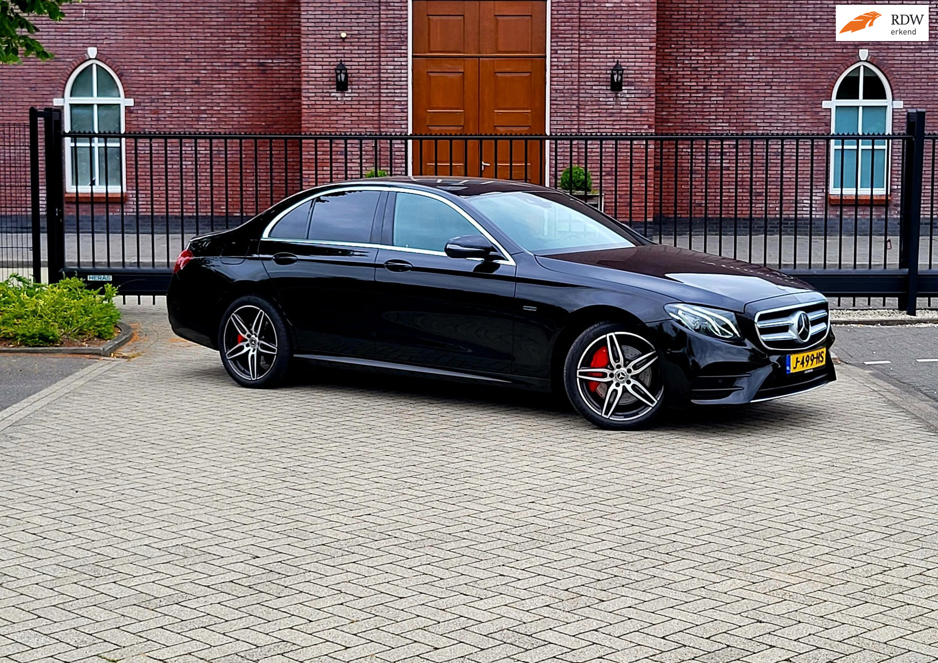 Mercedes-Benz E-Klasse 350 e Business Solution AMG Plus Upgrade Edition / Plug-In Hybride