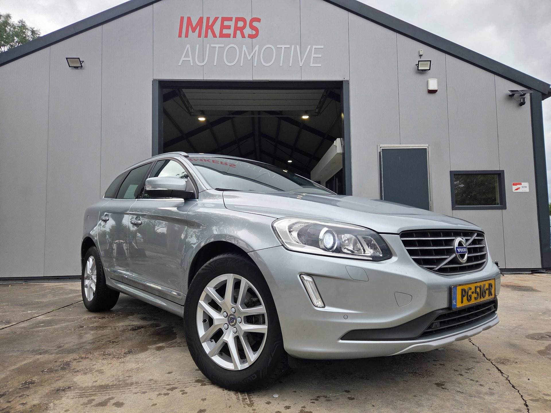 Volvo XC60 2.0 D4 FWD Polar+ | Pano | Leer | Camera