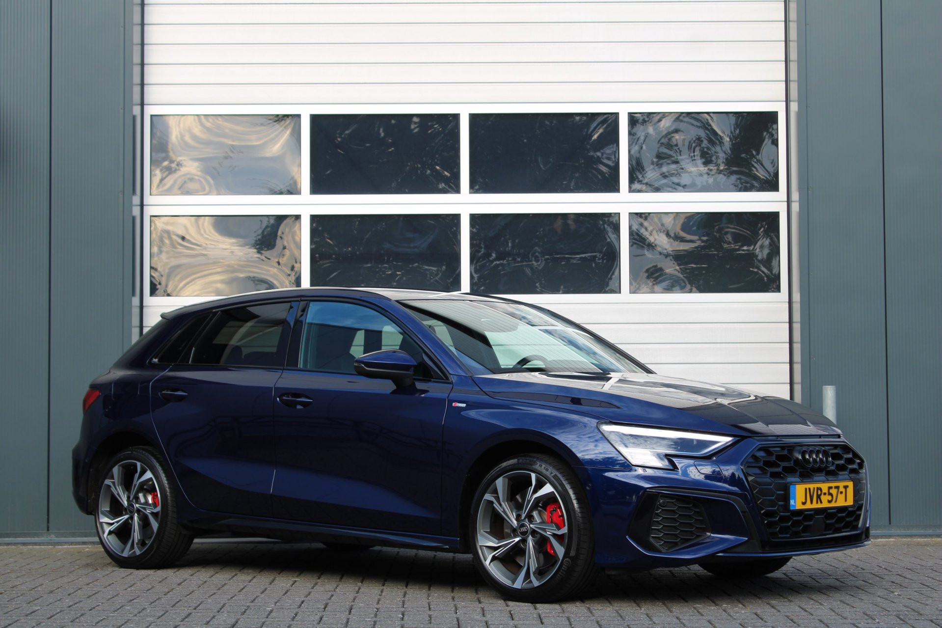 Audi A3 Sportback 45 TFSI e S edition Competition S-Line ACC/Virtual/Stoelverwarming/Keyless/Lane.Assist/PDC/LED/Carplay/NAV/18″LM