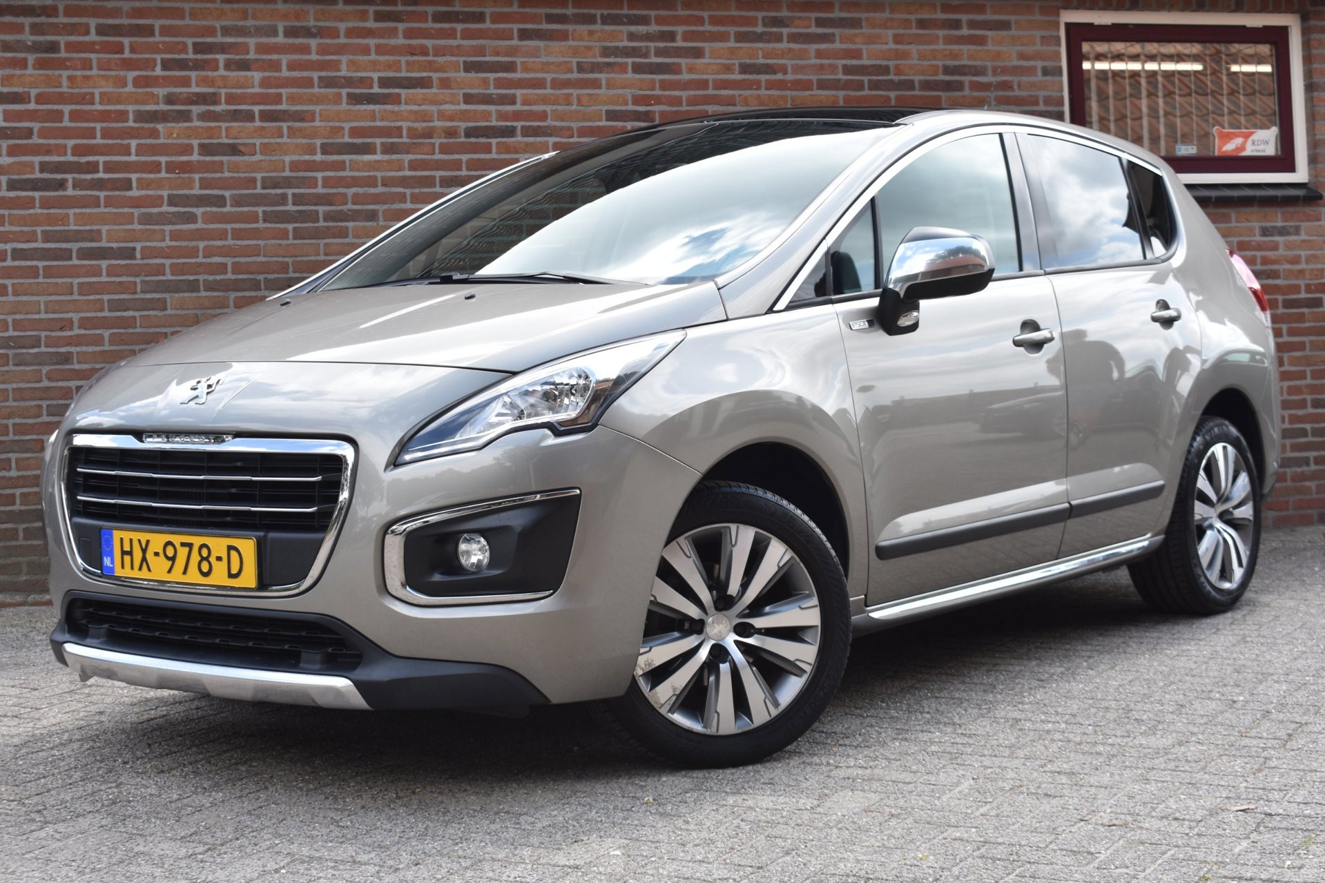 Peugeot 3008 1.2 PureTech Style ’16 Pano Clima Navi Cruise Inruil mogelijk