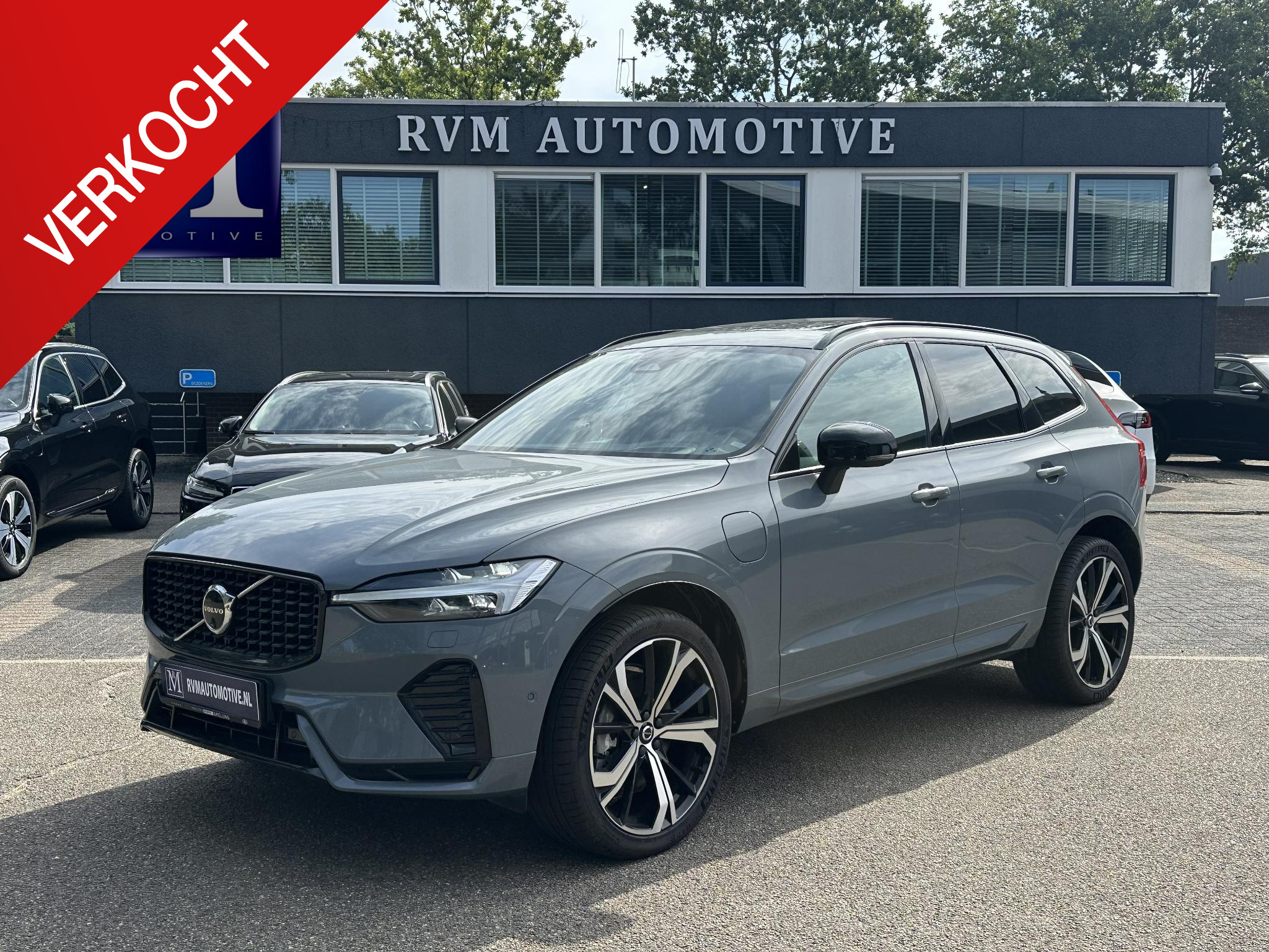 Volvo XC60 2.0 T8 Plug-in hybrid AWD Ultra Dark