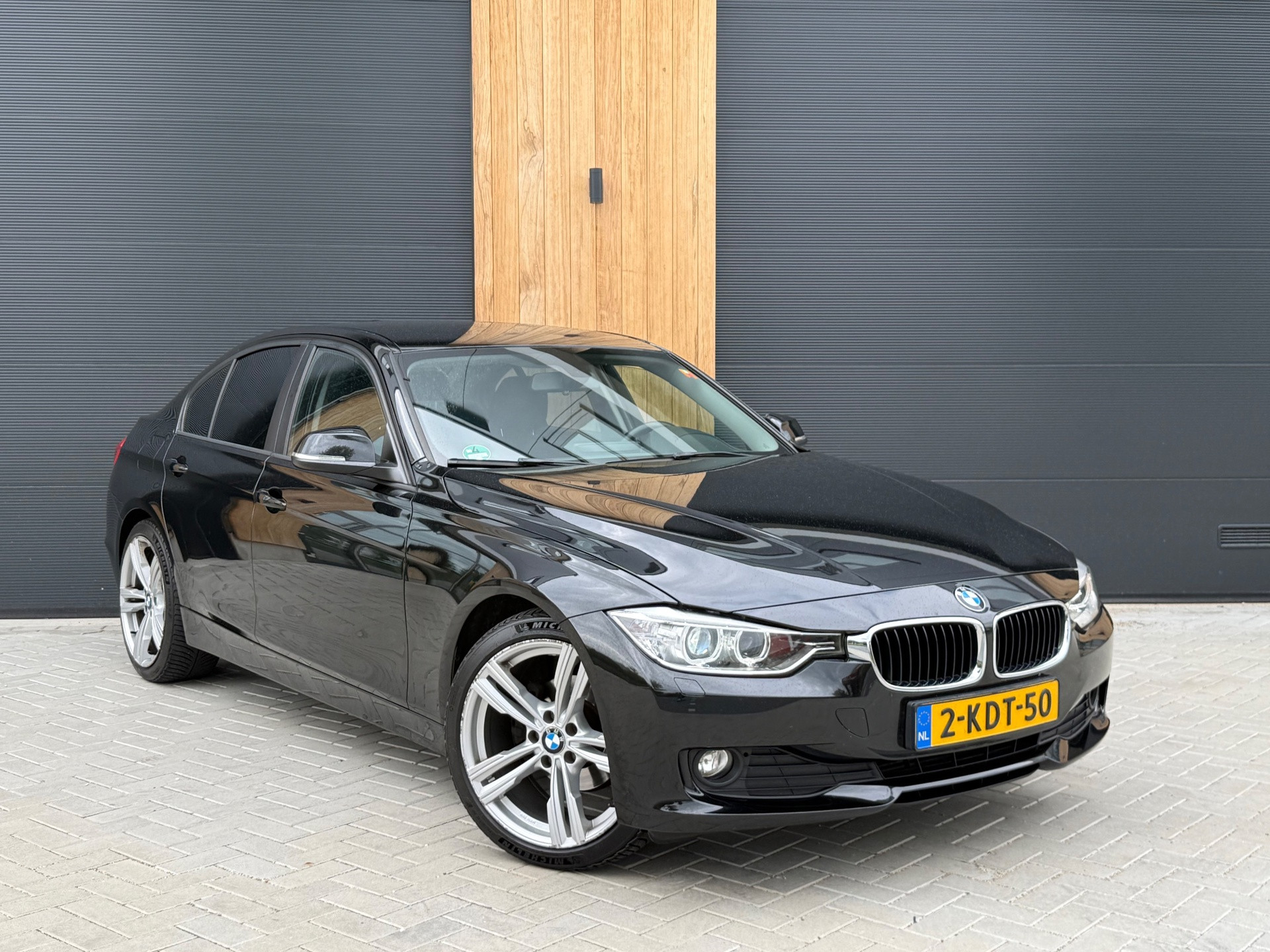 BMW 3-serie 316d Executive (bj 2013) XENON|AUTOMAAT|PARKSENSOR