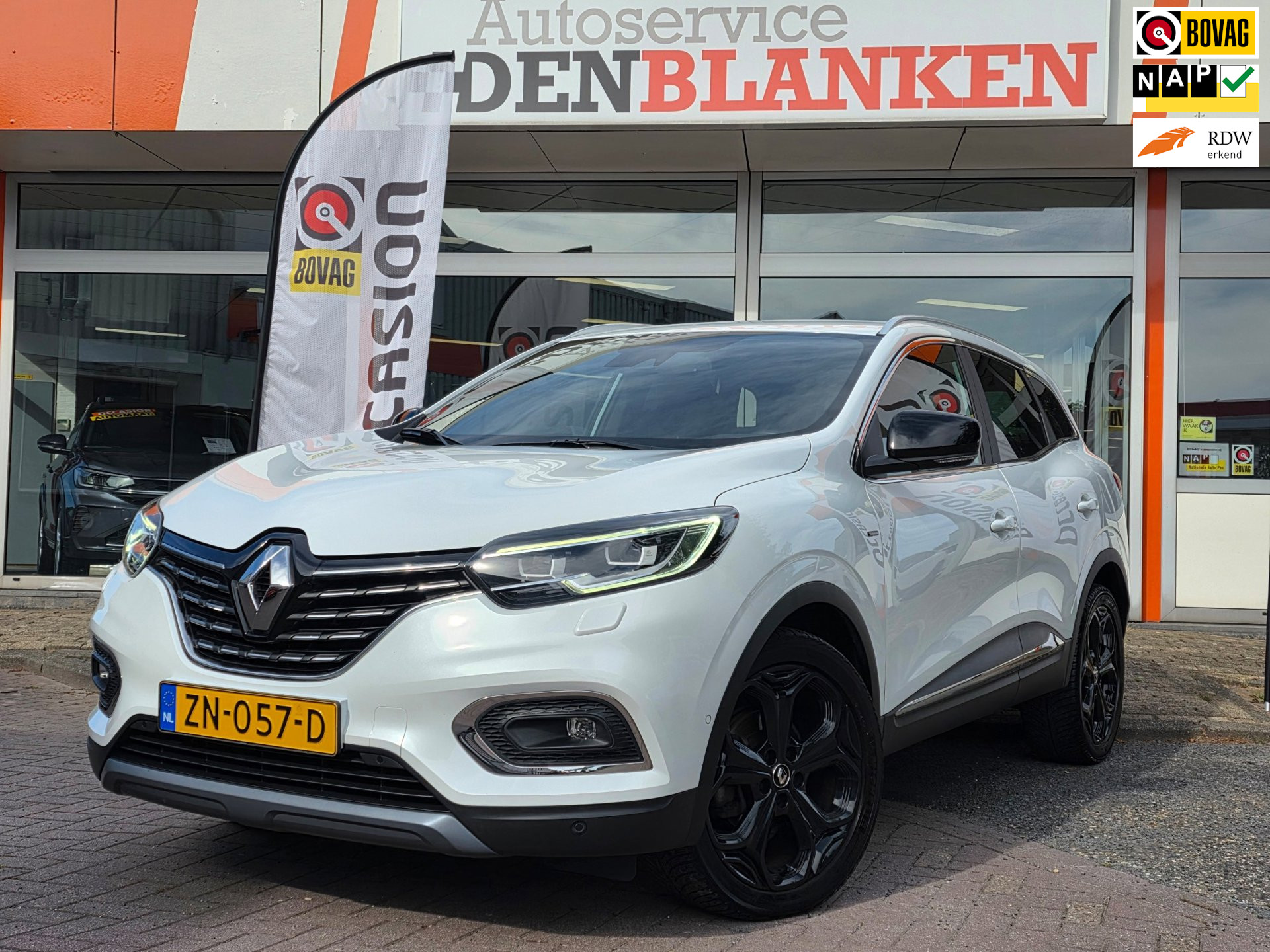 Renault Kadjar 1.3 TCe Black Edition Automaat BJ.2019 / Navi / Clima / Half Leer / Led / 19″Lmv / Trekhaak !!