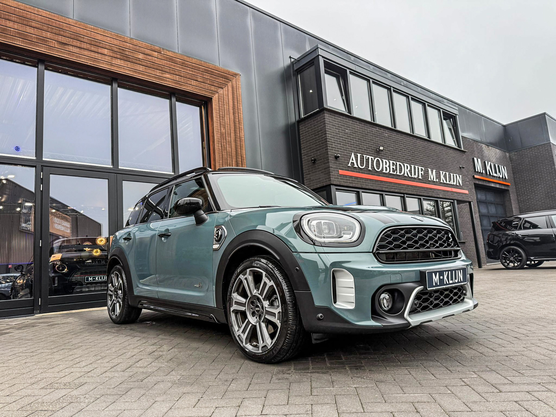 MINI Countryman 1.5 Cooper S E ALL4 Yours Edition Sage Green/Pano/19″/Memory/Hk/Camera/Vol