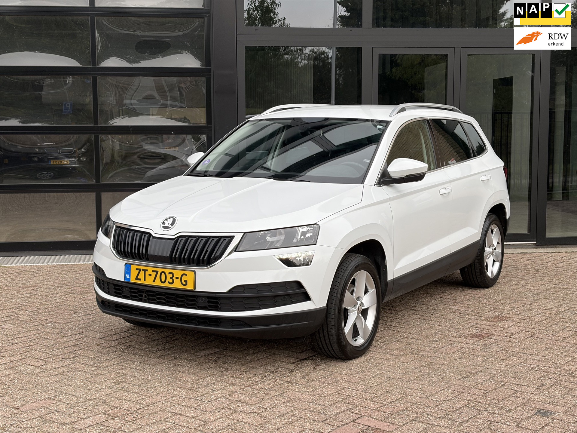 Škoda Karoq 1.5 TSI ACT Ambition Business Automaat | Virtual