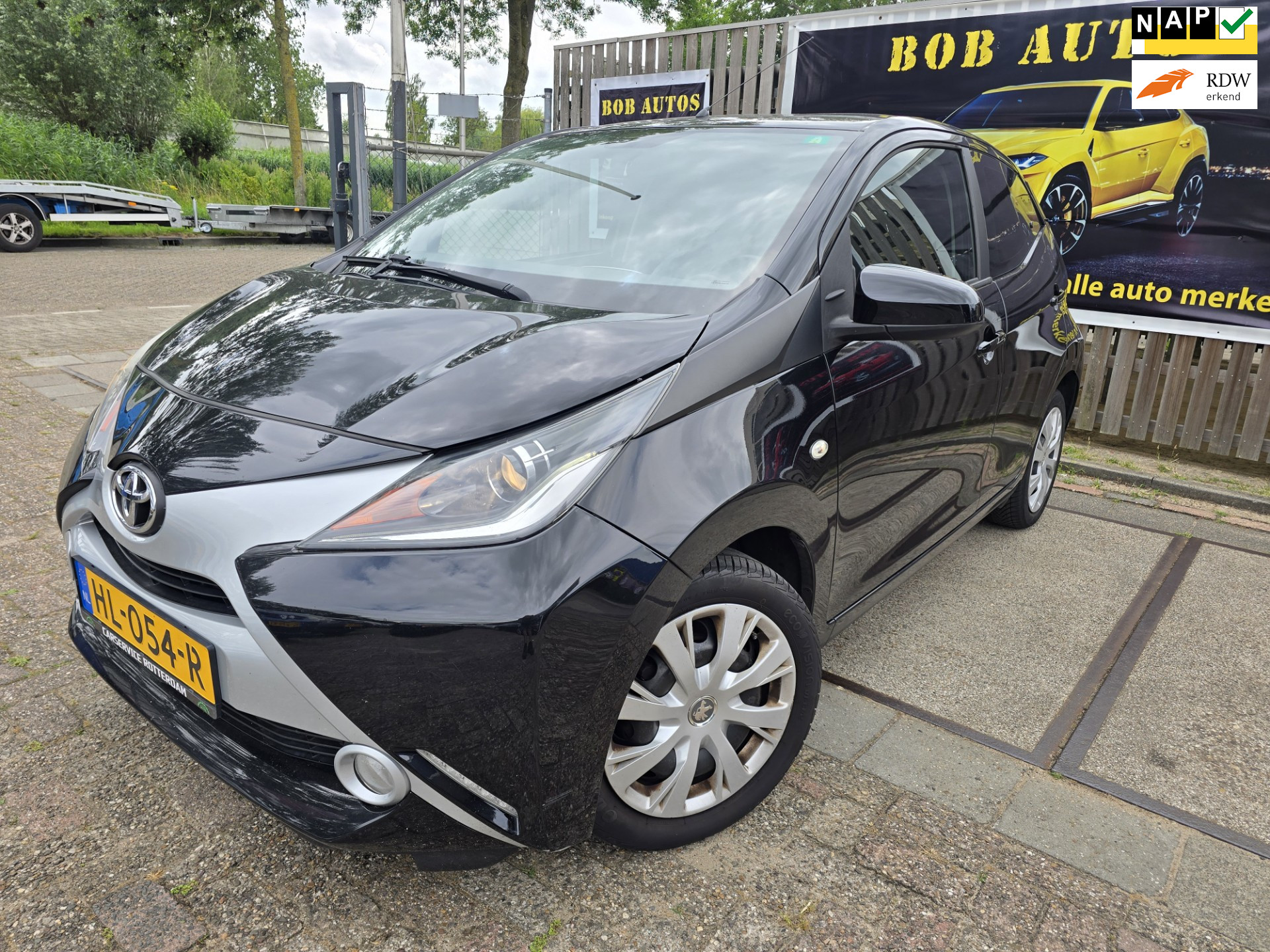 Toyota Aygo 1.0 VVT-i x-play/airco/nap/camera/5duren/goed onderhouden /rijd schakelt perfect/inruilen is mogelijk