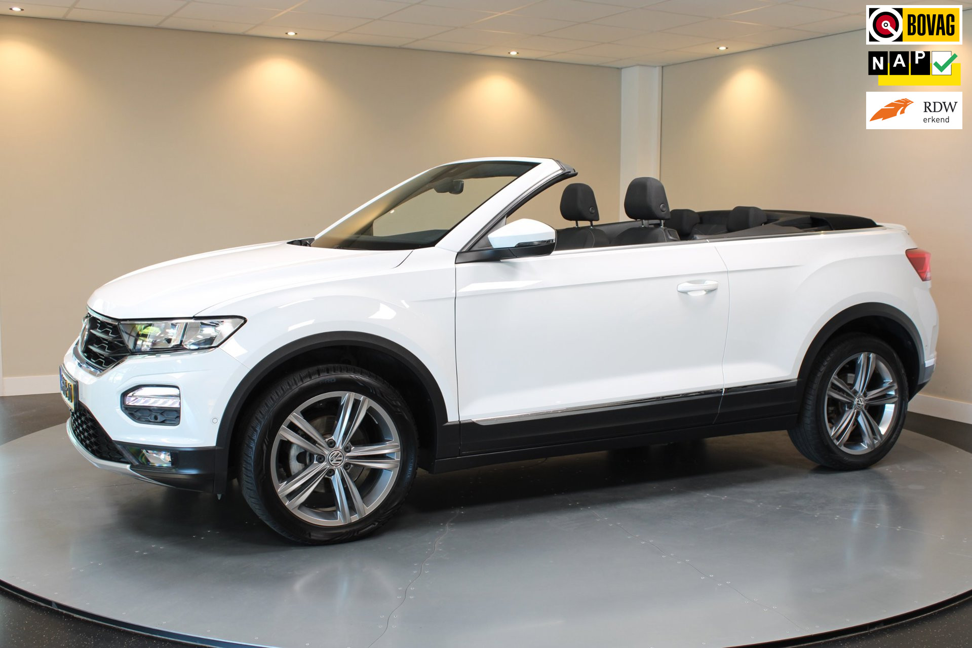 Volkswagen T-Roc Cabrio 1.5 TSI Style *50.000Km!* Dealer OH|Carplay|Camera|Stoelverw.|Adapt.Cruise|DAB|IQ-Drive|NAP