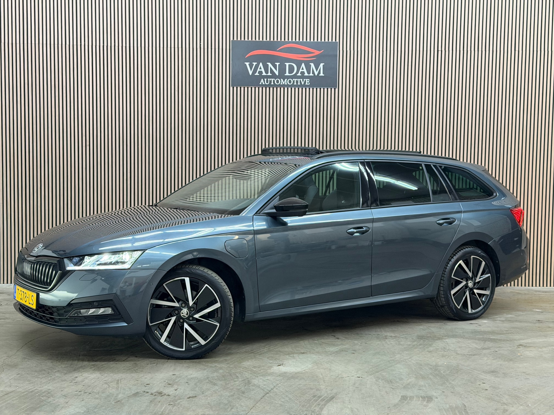 Škoda Octavia Combi 1.4 TSI iV PHEV Business Edition Plus 2021