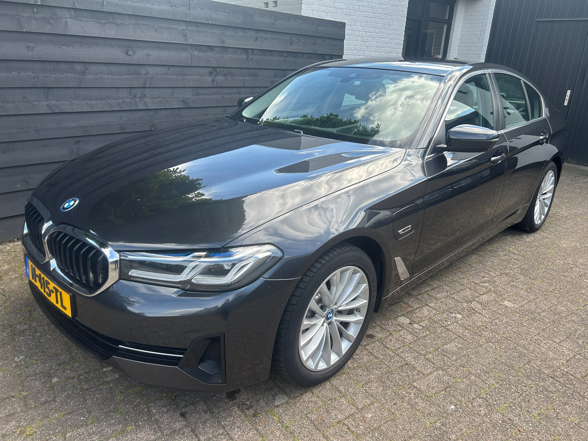 BMW 5 Serie 530e Business Edition Plus, Laser, HUD, Comfortstoelen